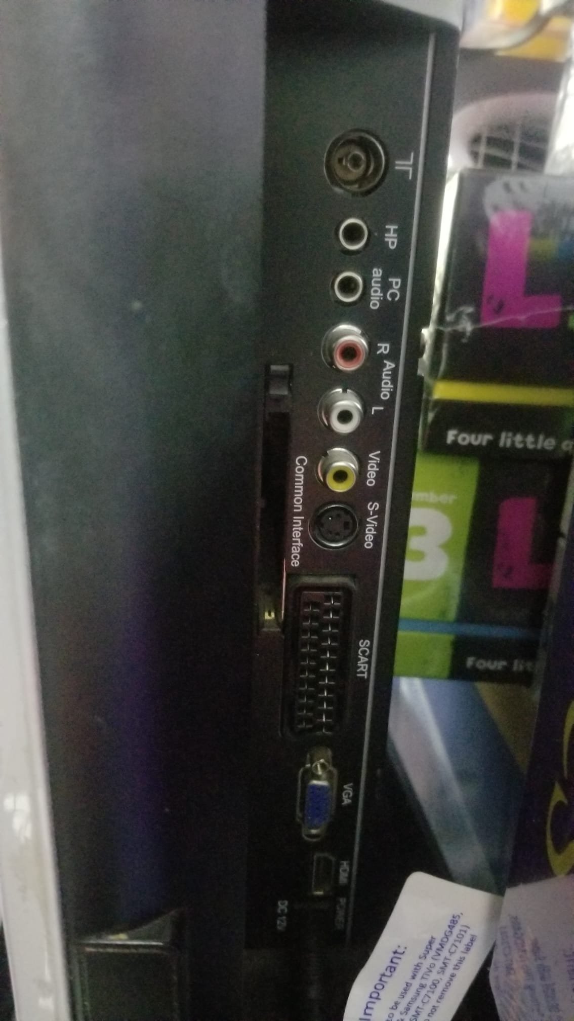 Technika 15.6-600 15 Inch LCD HDMI Scart VGA S-Video Black Silver TV | CONDITION - USED | £19.99