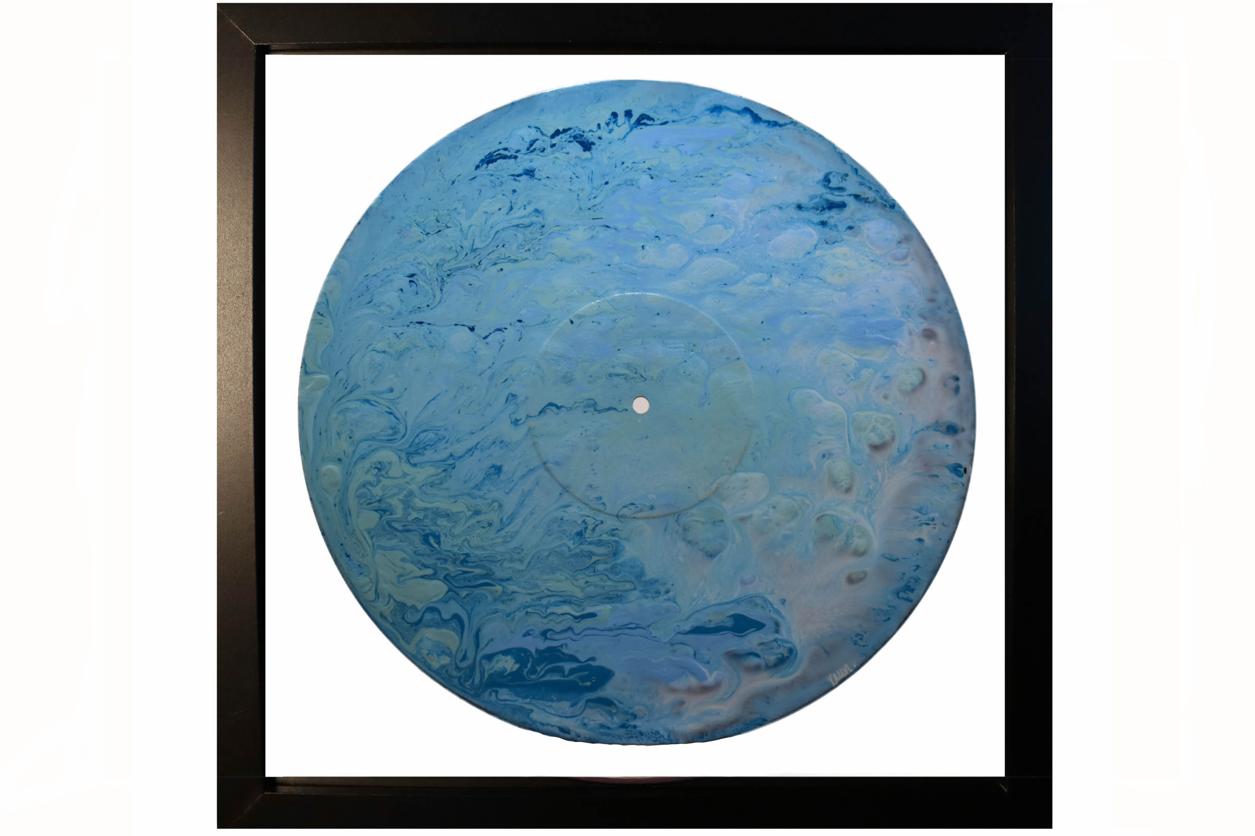 CD_H20Collection_Splash_FloatingFrame.png