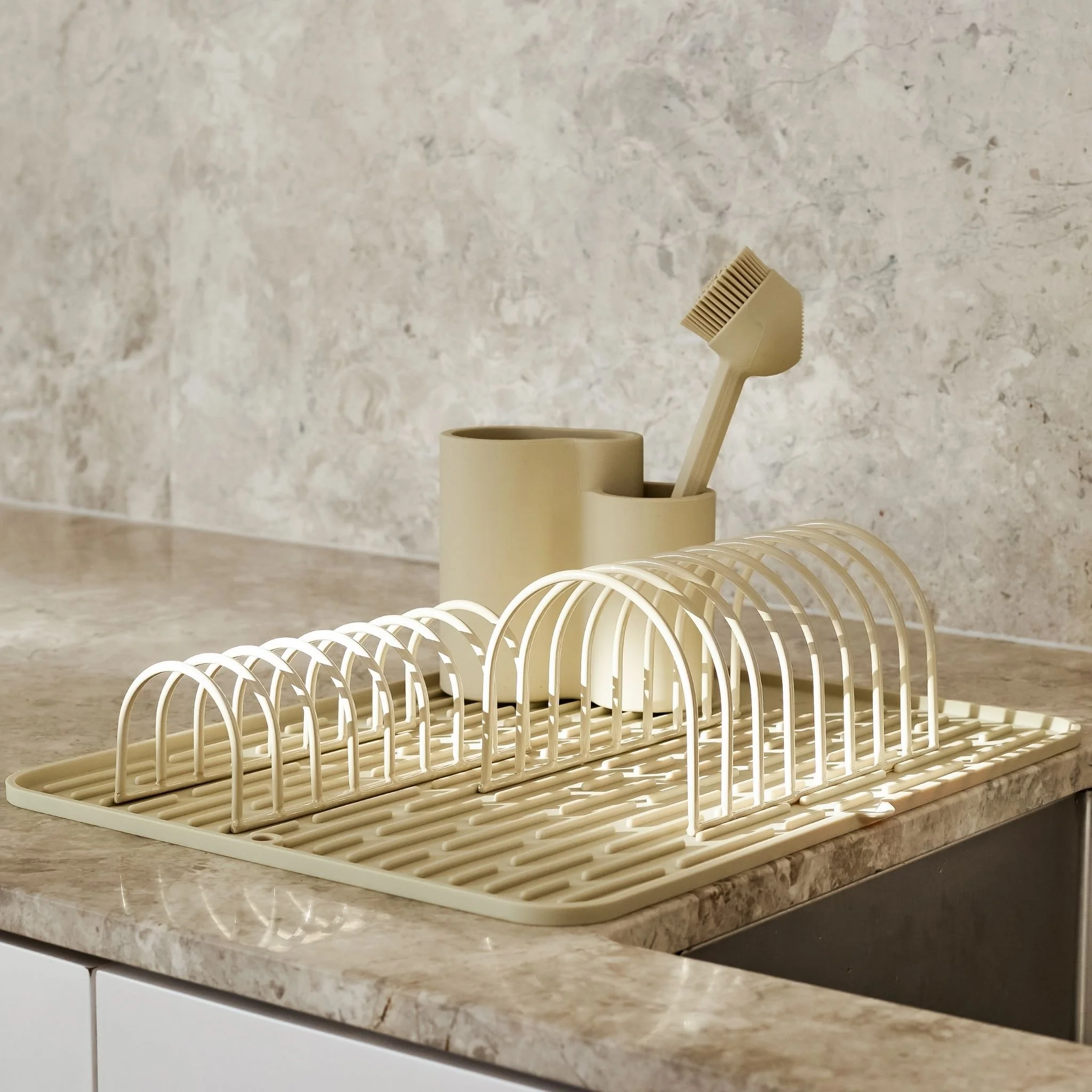 18856_DESIGNSTUFF_VANA_Dish Brush_Sand_Cropped_3.jpg