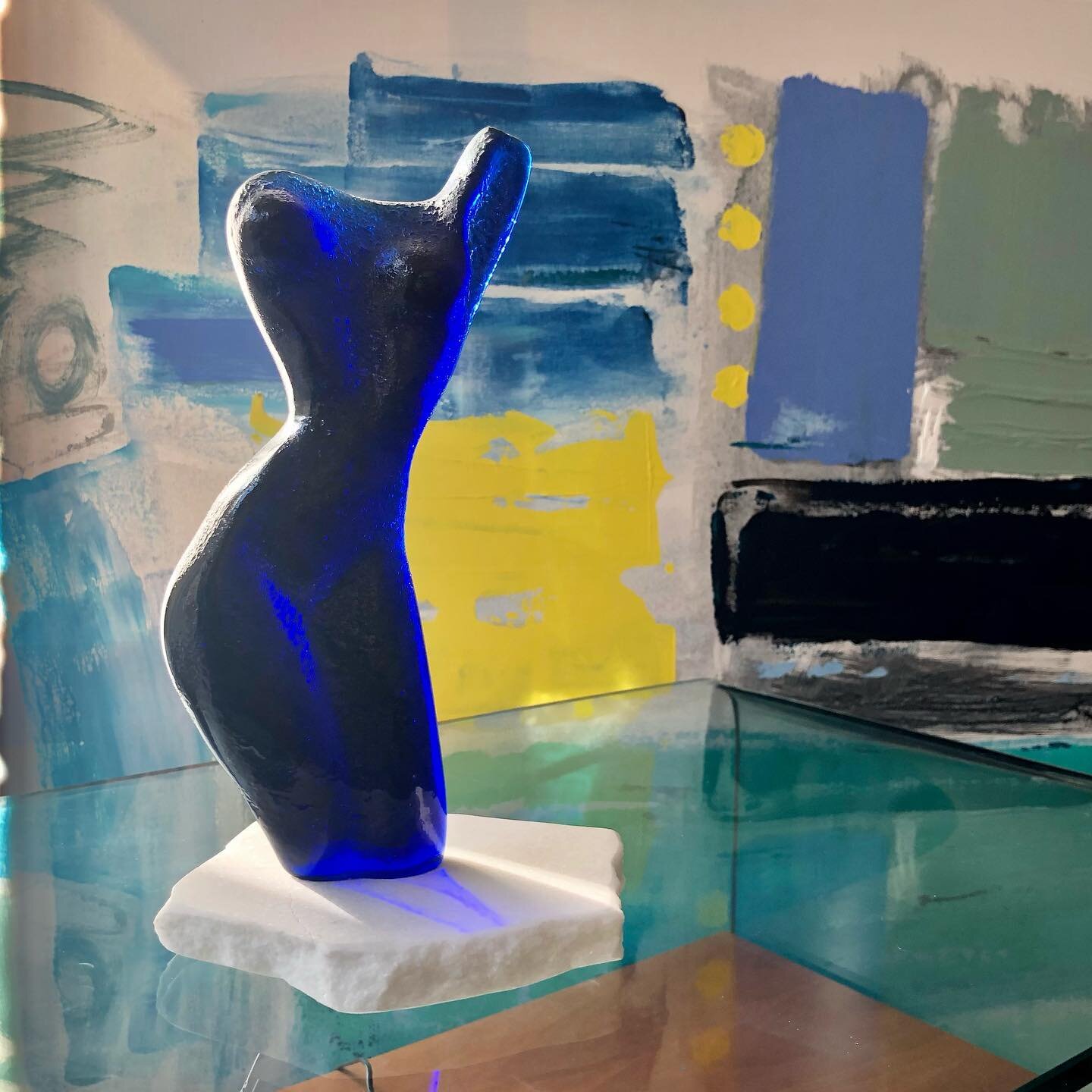 Today&rsquo;s mood 💙💛

#glasssculpture #torontoartist #abstractacrylic