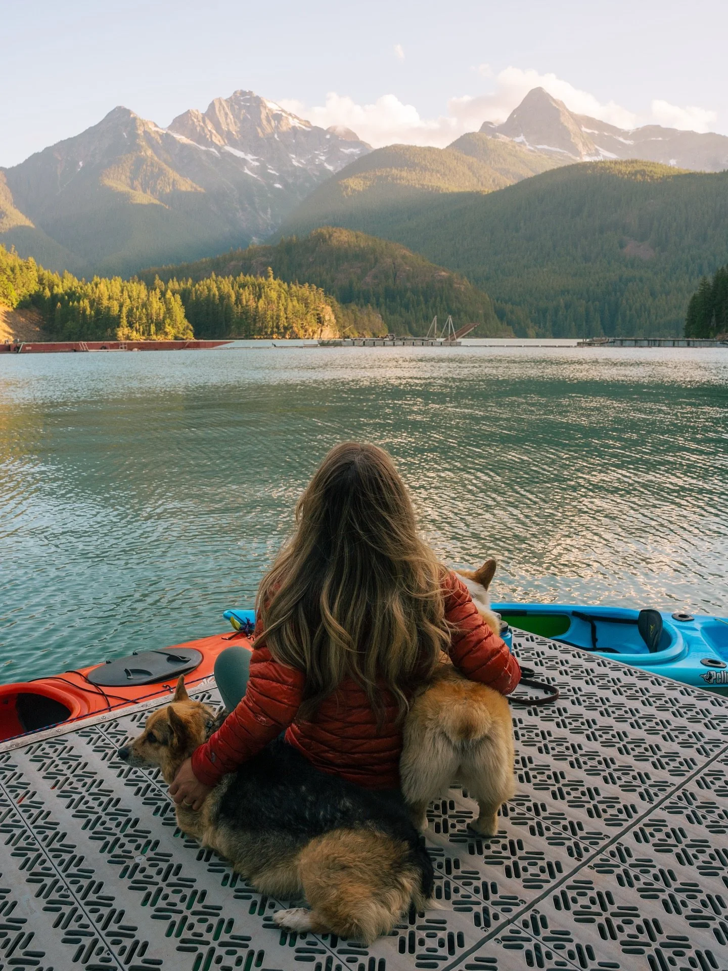 May these photos be in memoriam of Alex&rsquo;s fishing rod, which was lost from this trip. At least some nice fish were caught on it. 🥲
#pinchotpup #dollypartonpup