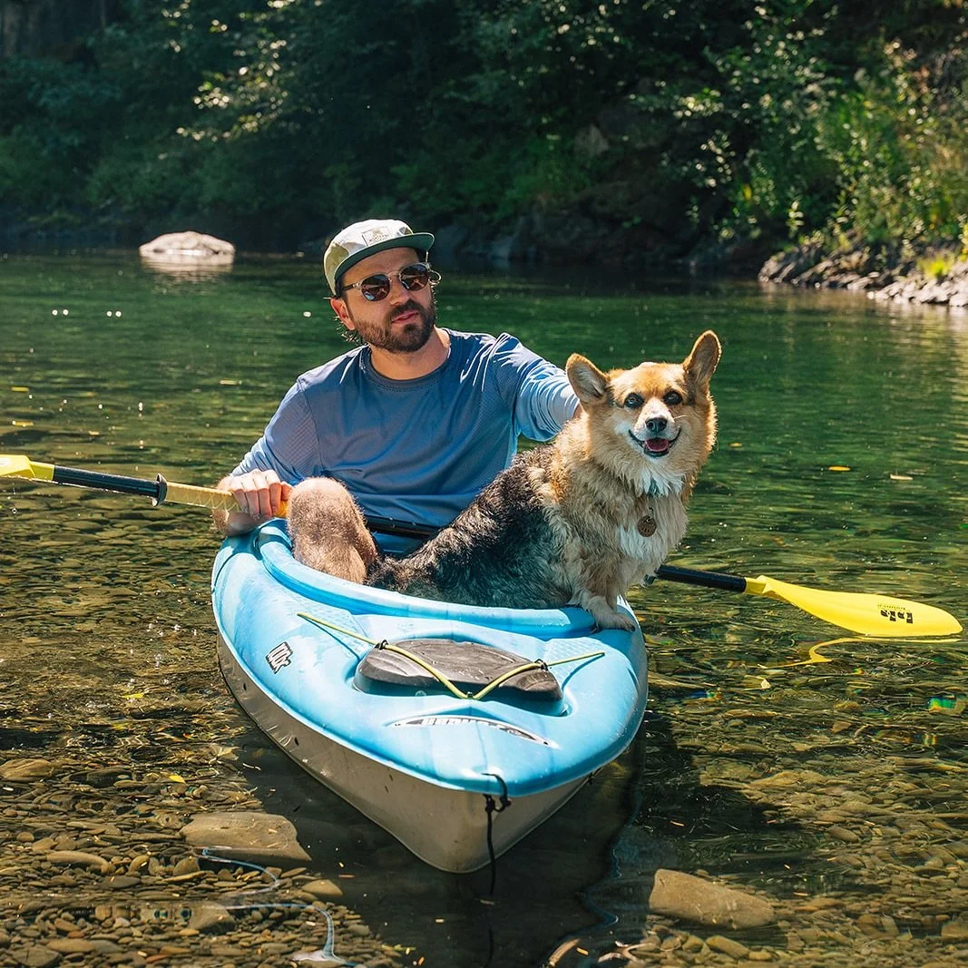 Weekend shoots but with the dogs having to be in nearly every photo.
#pinchotpup #dollypartonpup