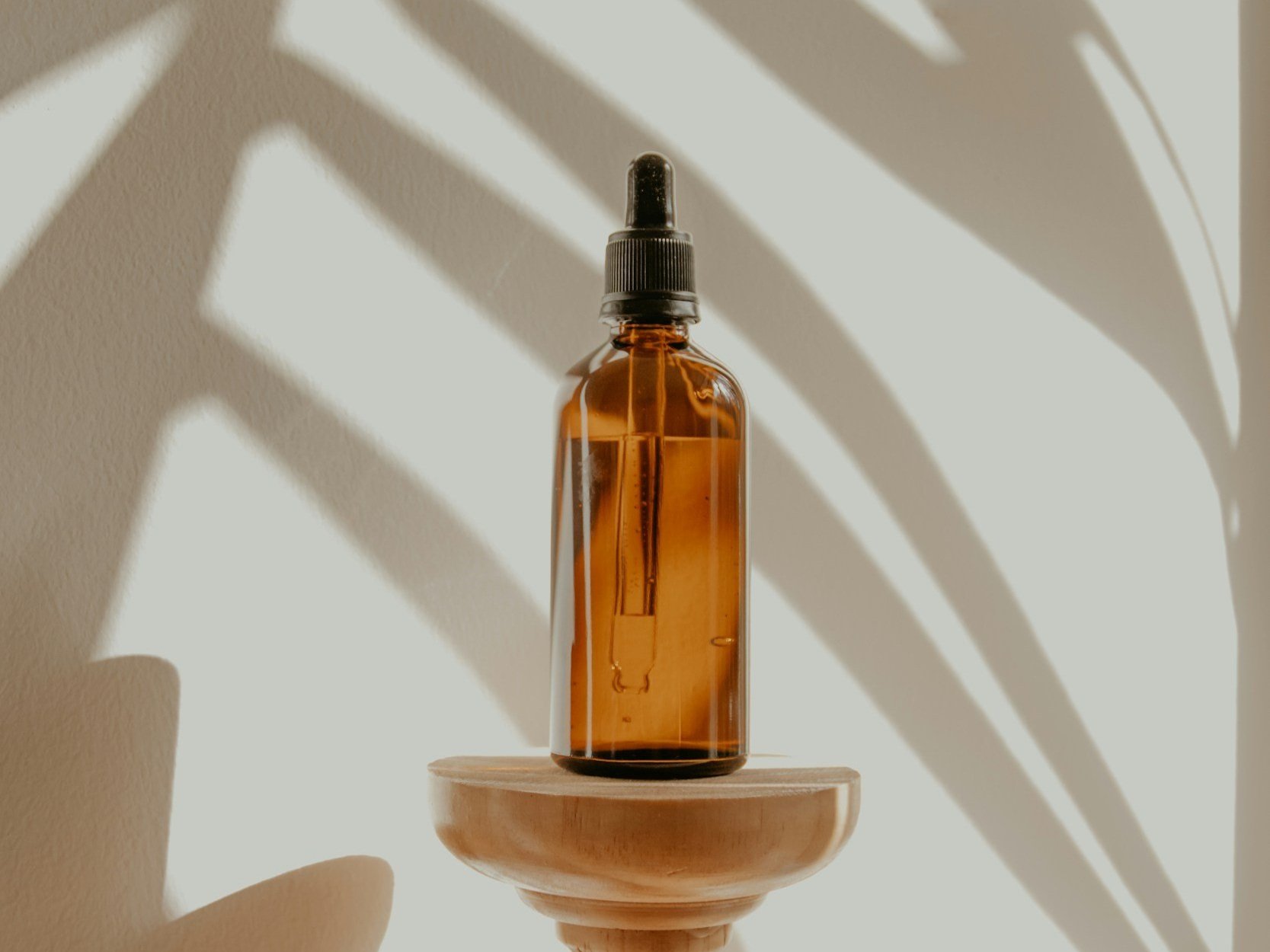 Mandelic Acid: The Gentle Exfoliant for Radiant Skin