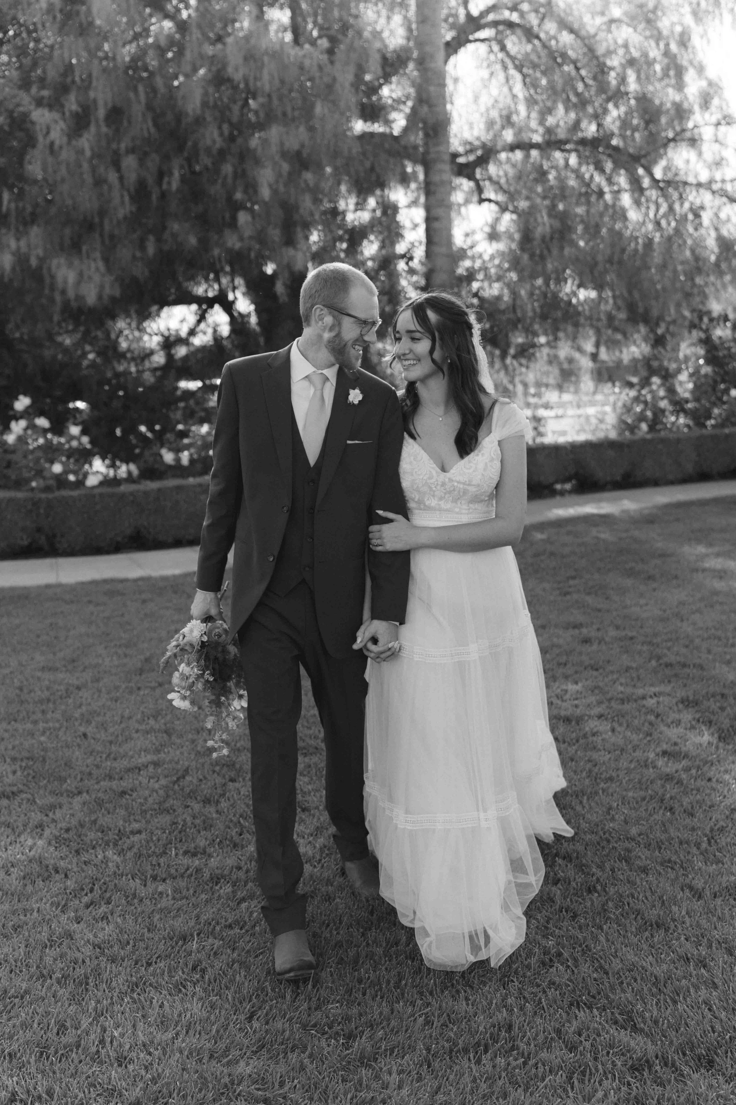 AC_260606_GOLOB_WEDDING_SNEAKS_0081.jpg