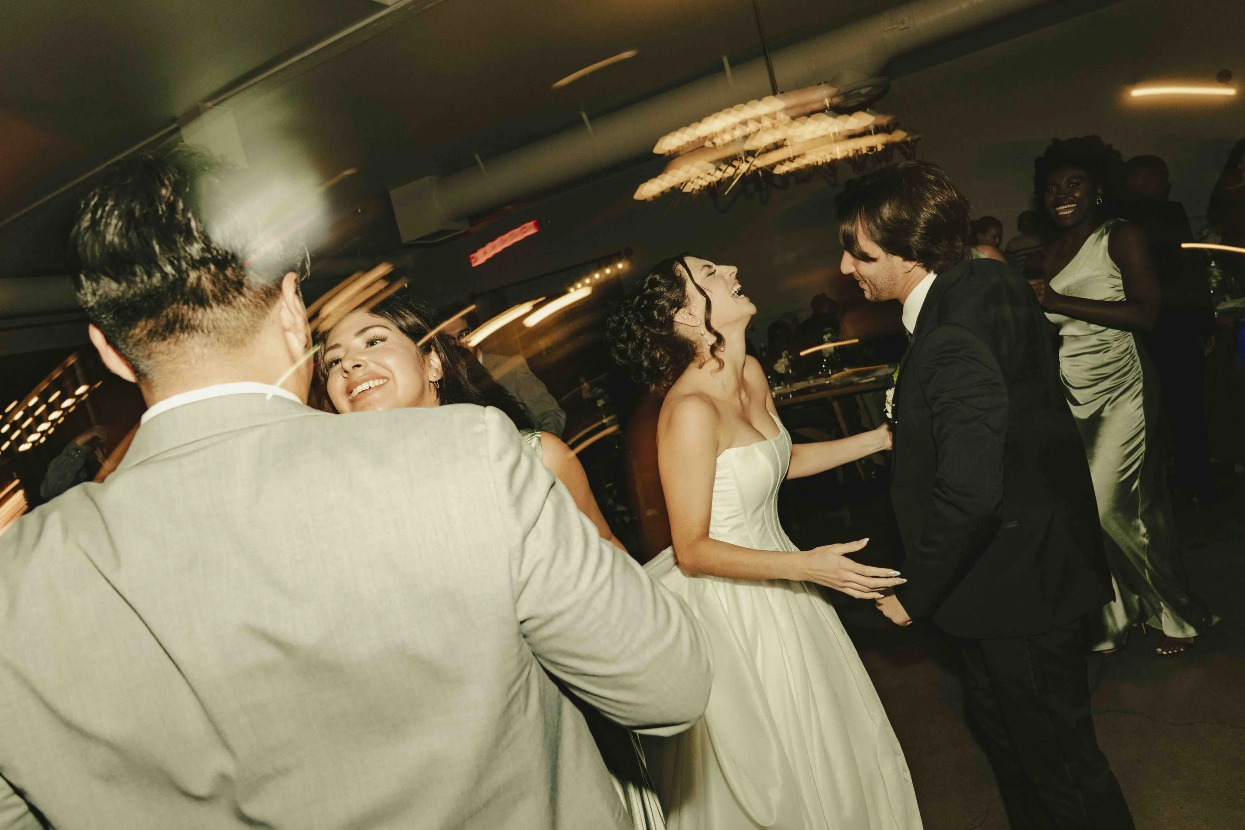 AC_251121_LIZ&ANDREW_SNEAKPEEKS_40.jpg