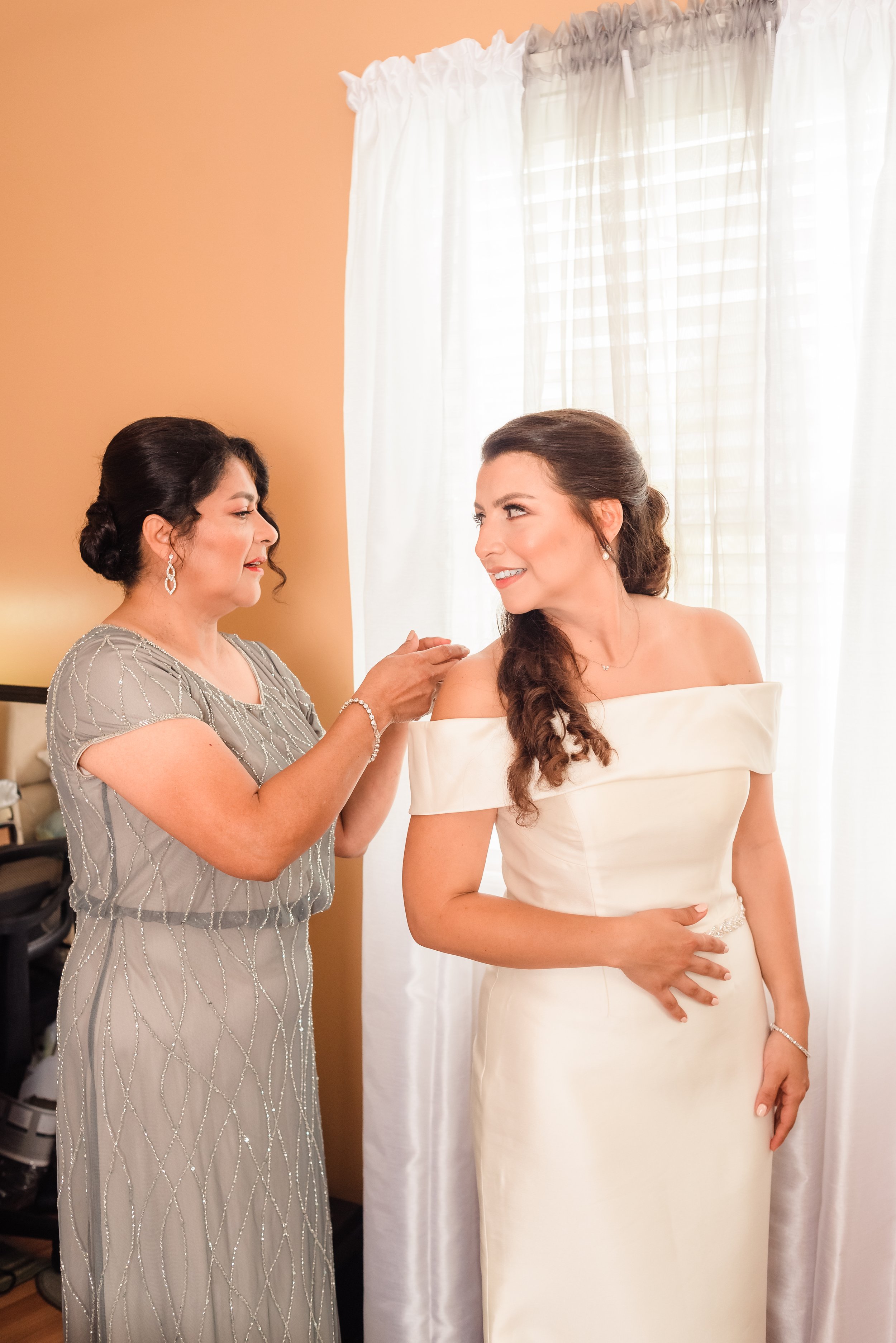 Bride Prep-24.jpg