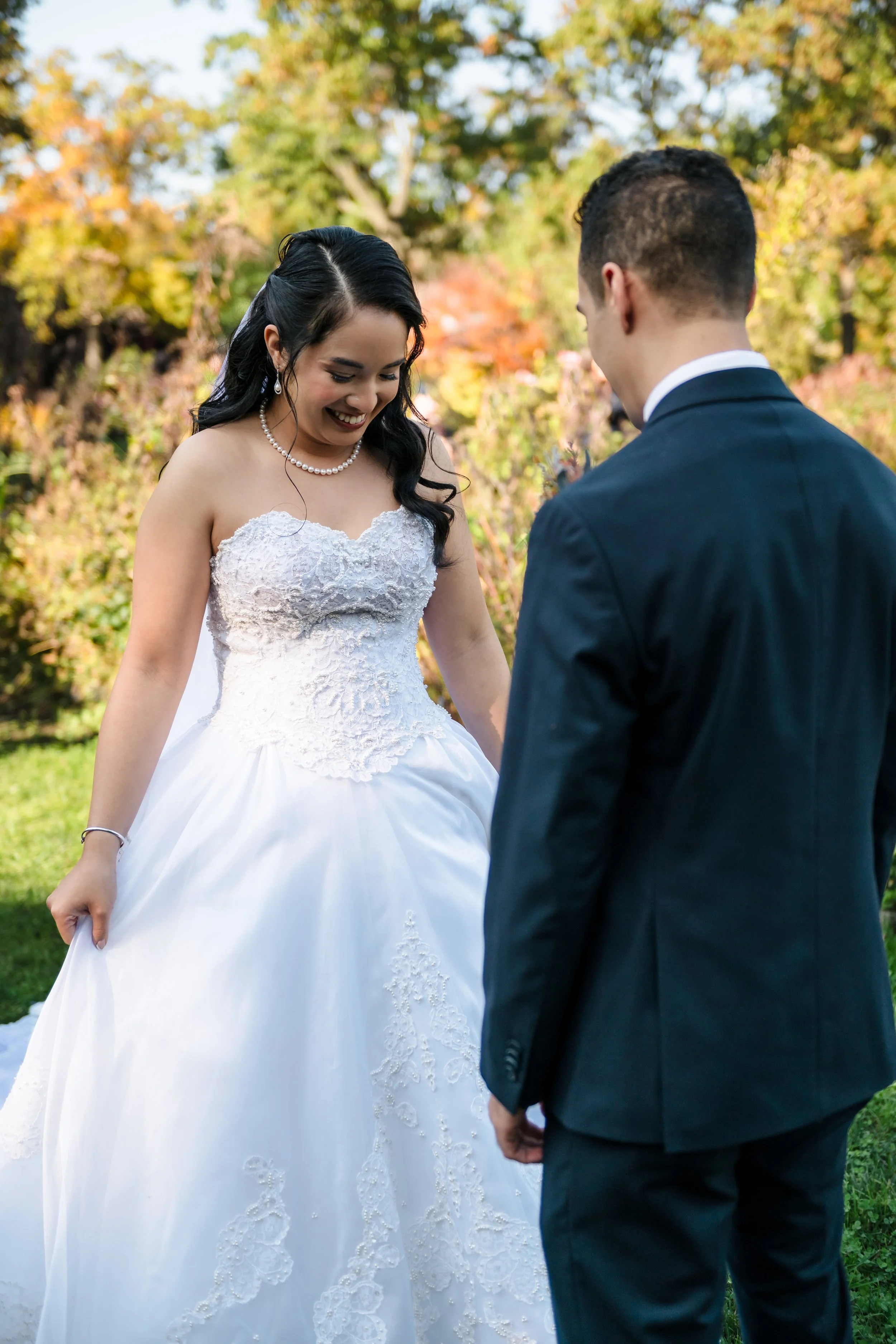 first-look-queens-botanical-garden-wedding-photography.jpg