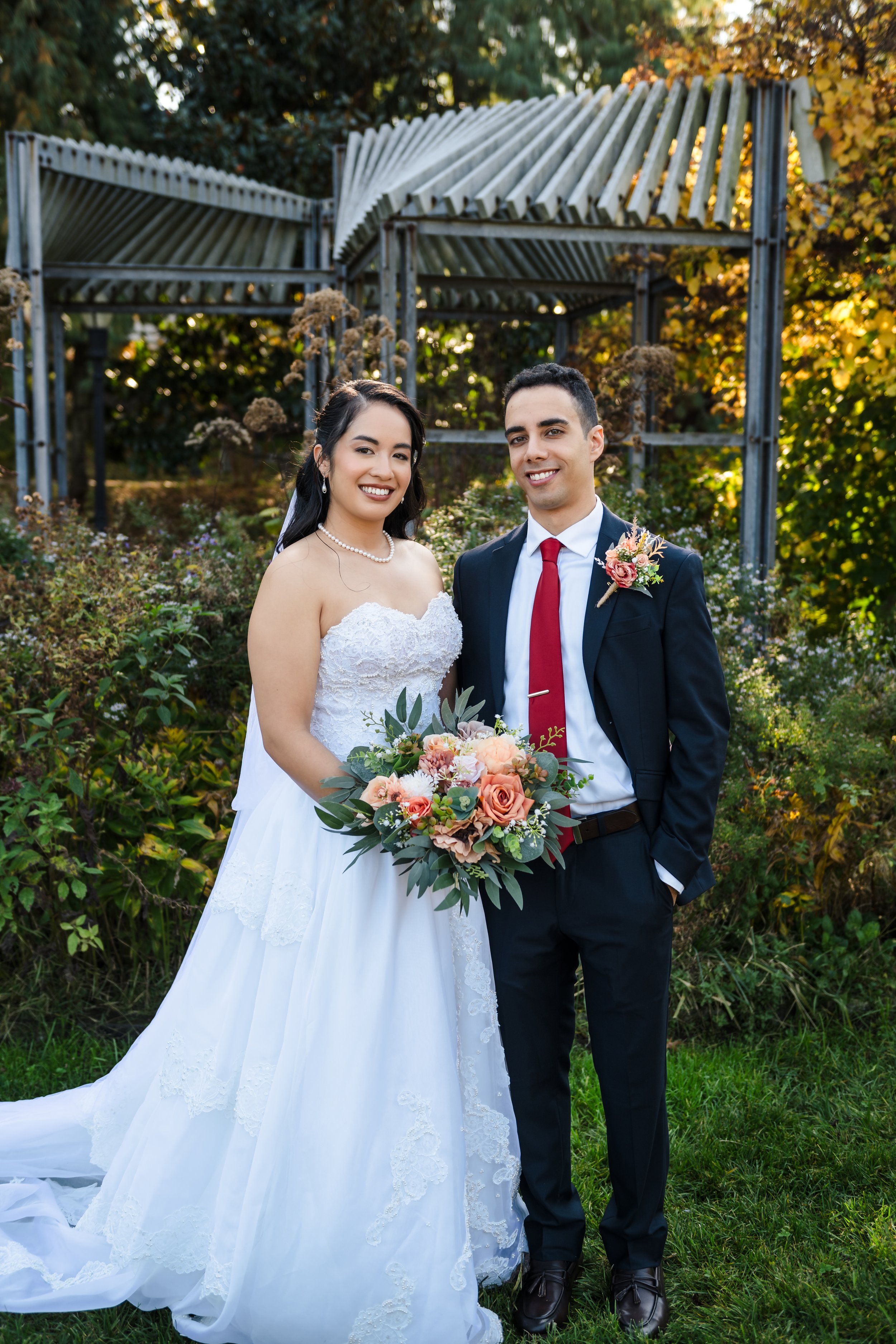 bride-and-groom-queens-botanical-garden-flushing-wedding.jpg