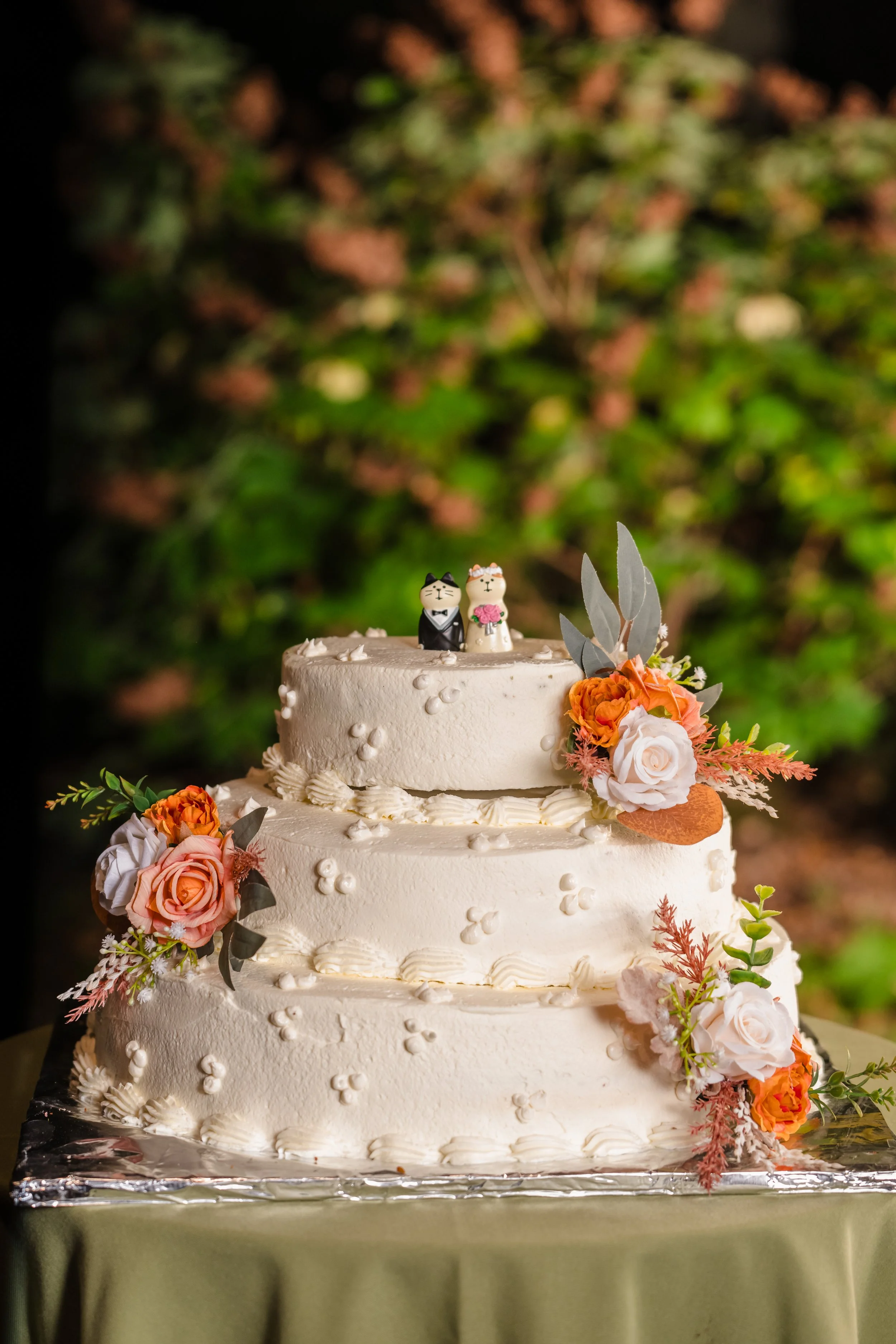wedding-cake-queens-botanical-garden-wedding-photographer.jpg