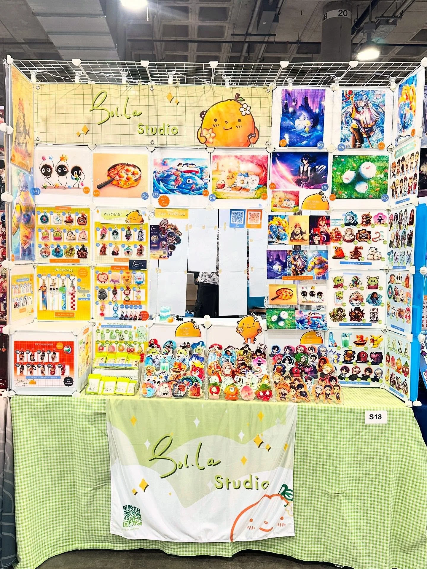 Day 1 of AX yippppeeeee 
Booth S18

#lads #smiski #studioghibli #ax #artistalley #animeexpo