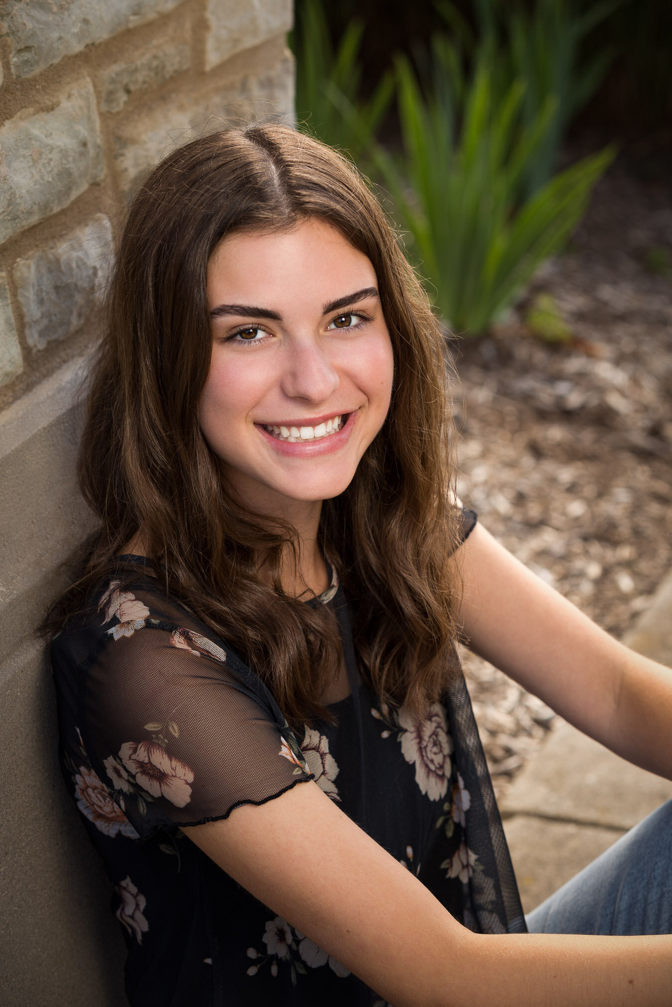 Tosa-West-senior-photos-Stories-Framed-09-web.jpg