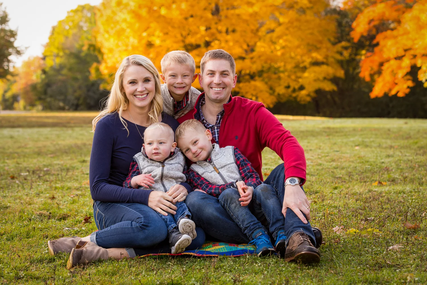 Famliky Fastest Family Session Ever | Sladky Family Photos — Stories Framed