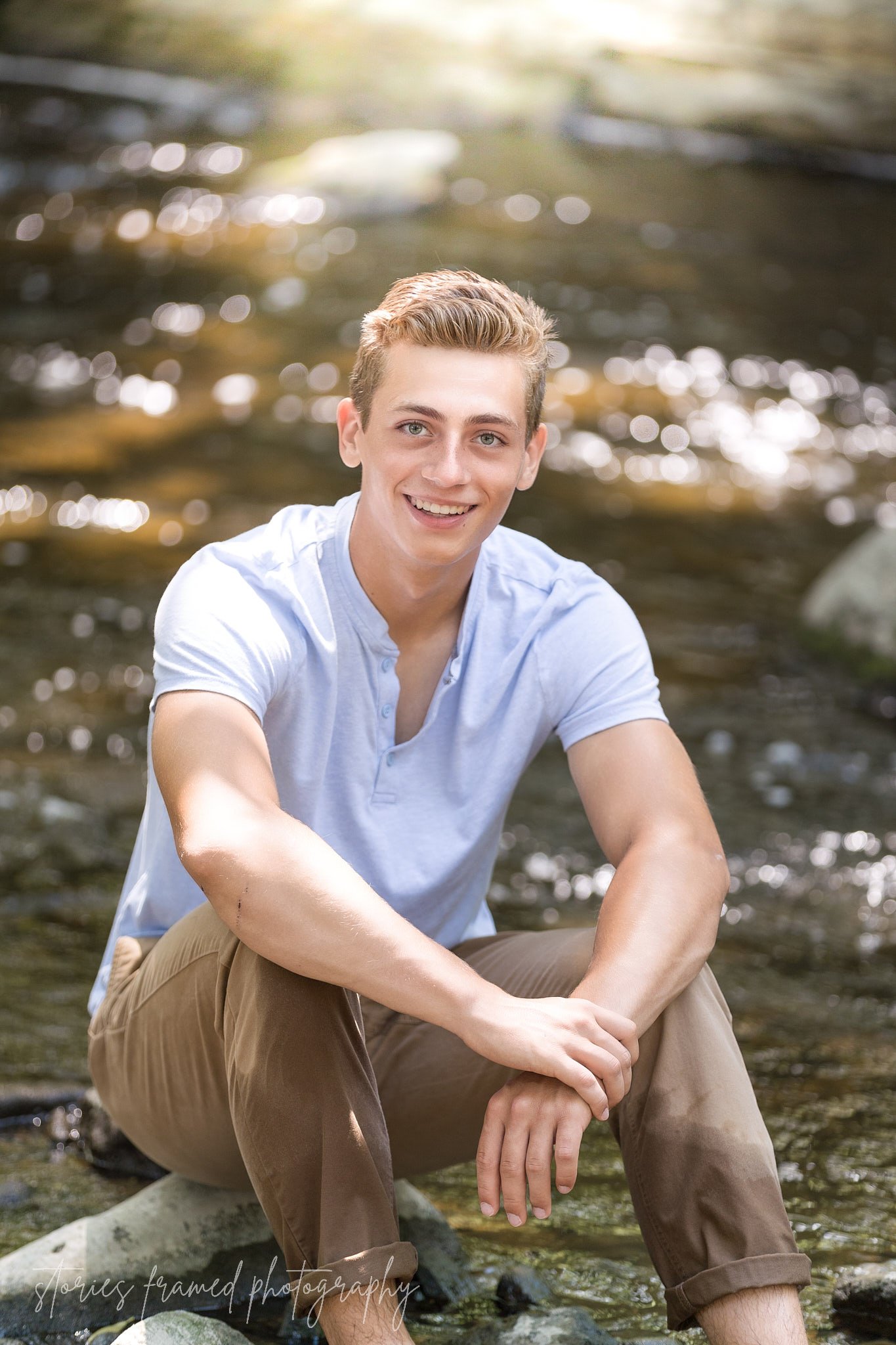Wauwatosa-senior-pictures-Stories-Framed-56.jpg