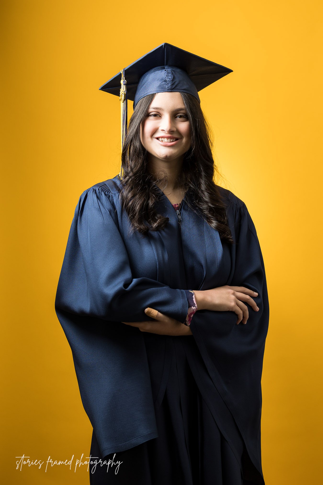 Brookfield-graduation-photos-Stories-Framed-06.jpg