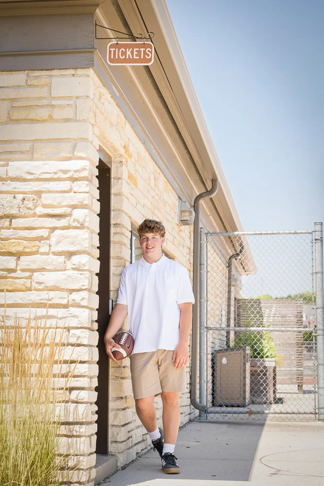 Tosa-senior-photos-Stories-Framed-15-web.jpg