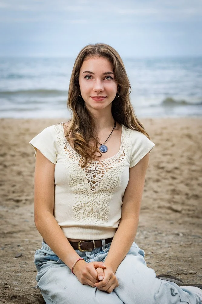 Wauwatosa-senior-photos-Stories-Framed-38-web.jpg