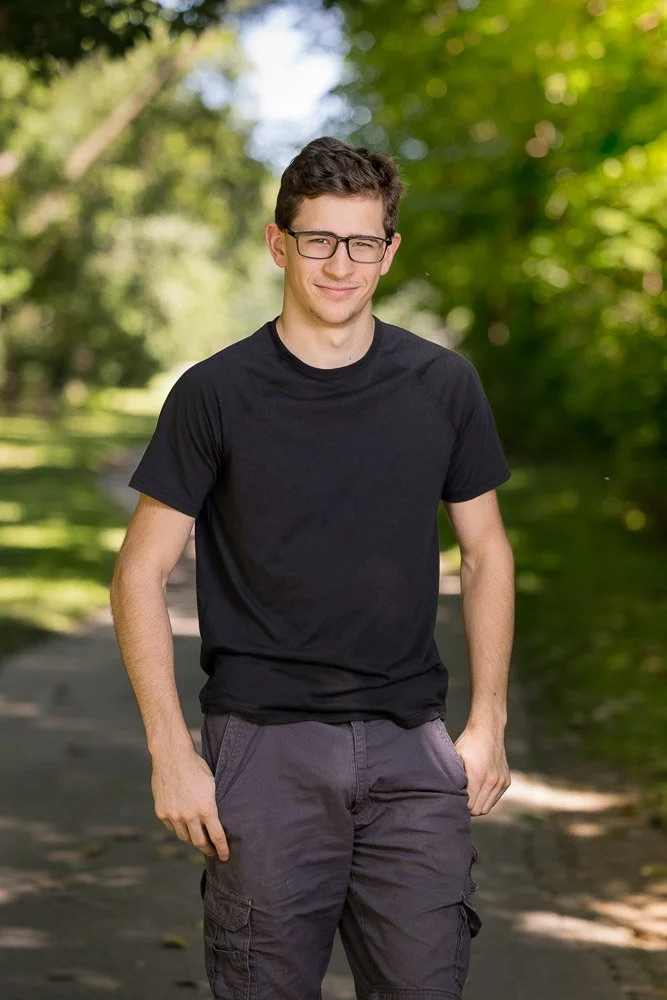 Muskego-senior-photos-Stories-Framed-27-web.jpg