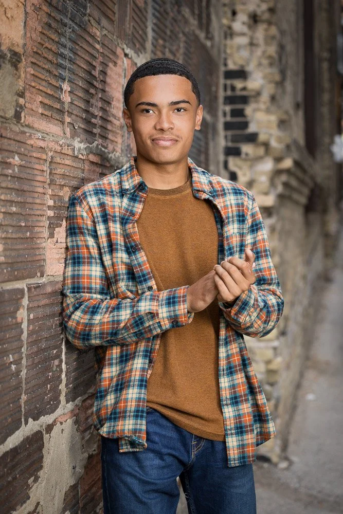 New-Berlin-senior-photos-Stories-Framed-21-web.jpg