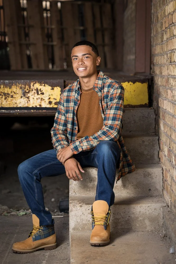 New-Berlin-senior-photos-Stories-Framed-27-web.jpg