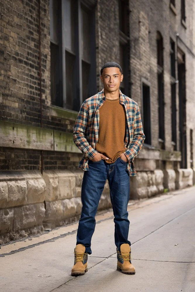 New-Berlin-senior-photos-Stories-Framed-31-web.jpg