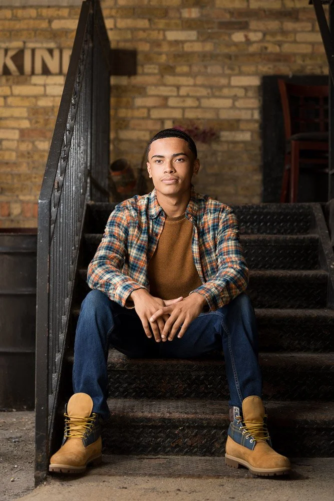New-Berlin-senior-photos-Stories-Framed-35-web.jpg