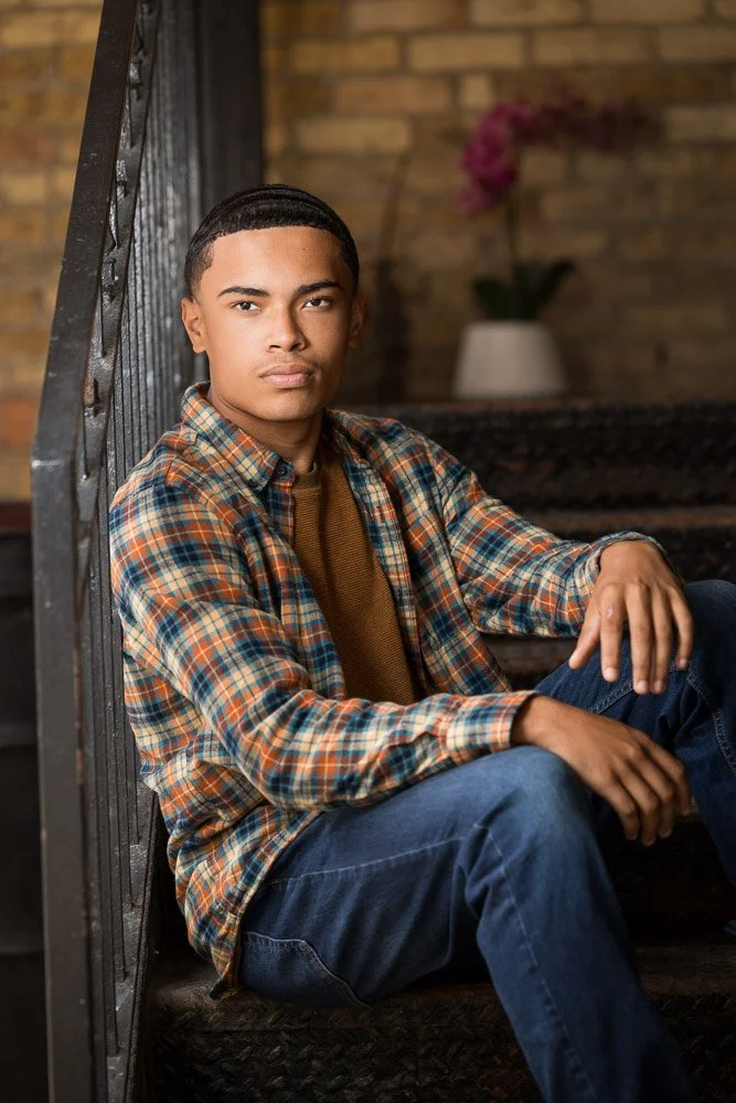 New-Berlin-senior-photos-Stories-Framed-37-web.jpg