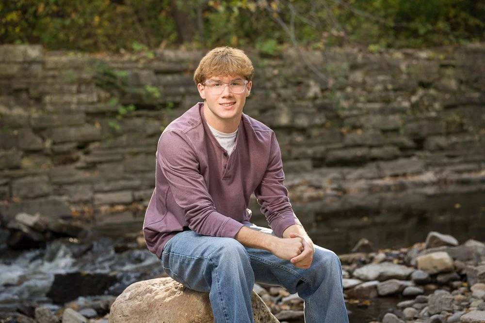 Wauwatosa-senior-photos-Stories-Framed-21-web.jpg