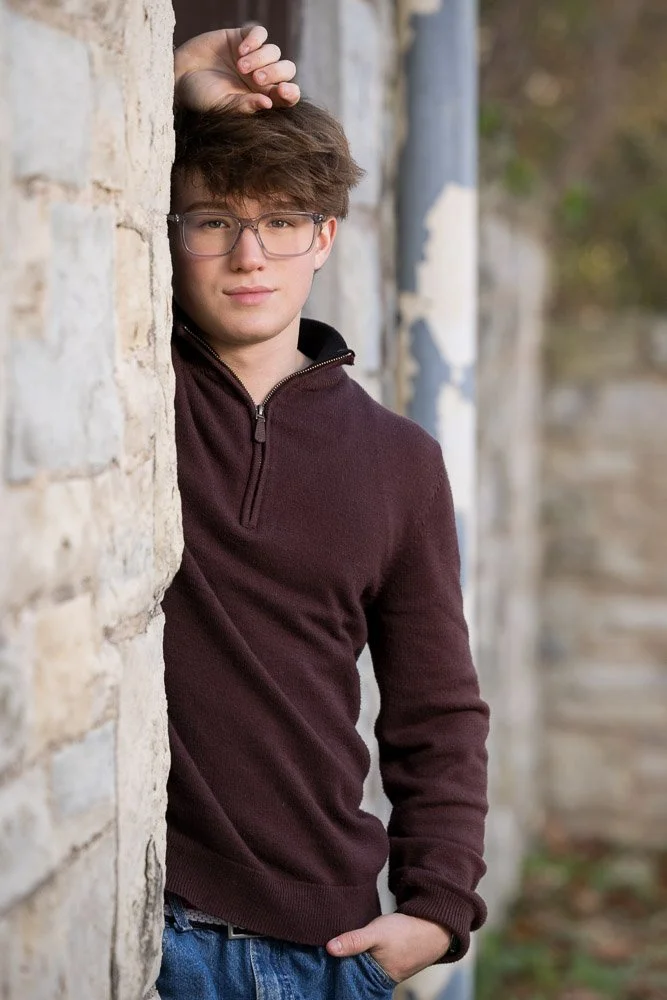 Pewaukee-senior-photos-Stories-Framed-26.jpg