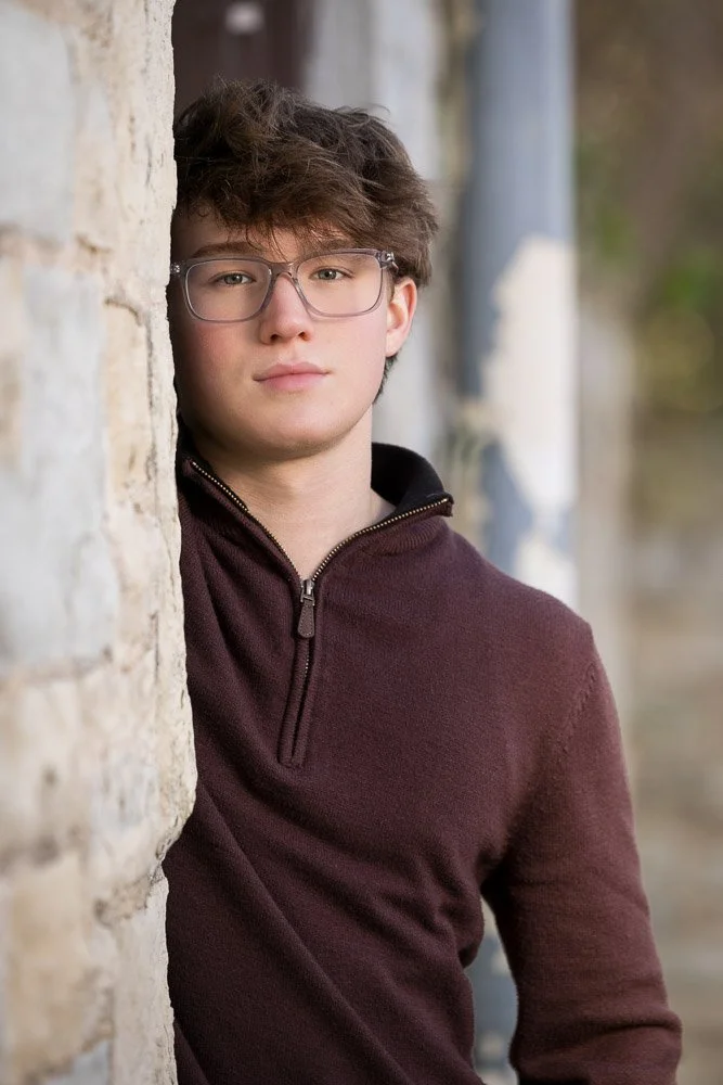 Pewaukee-senior-photos-Stories-Framed-27.jpg