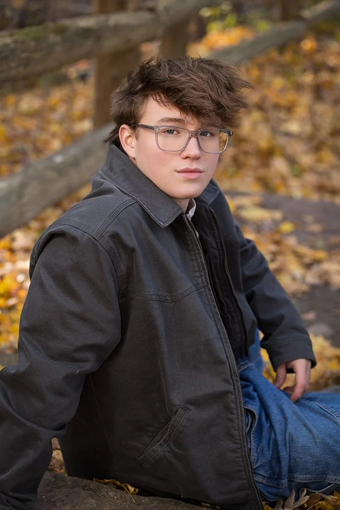 Pewaukee-senior-photos-Stories-Framed-35.jpg