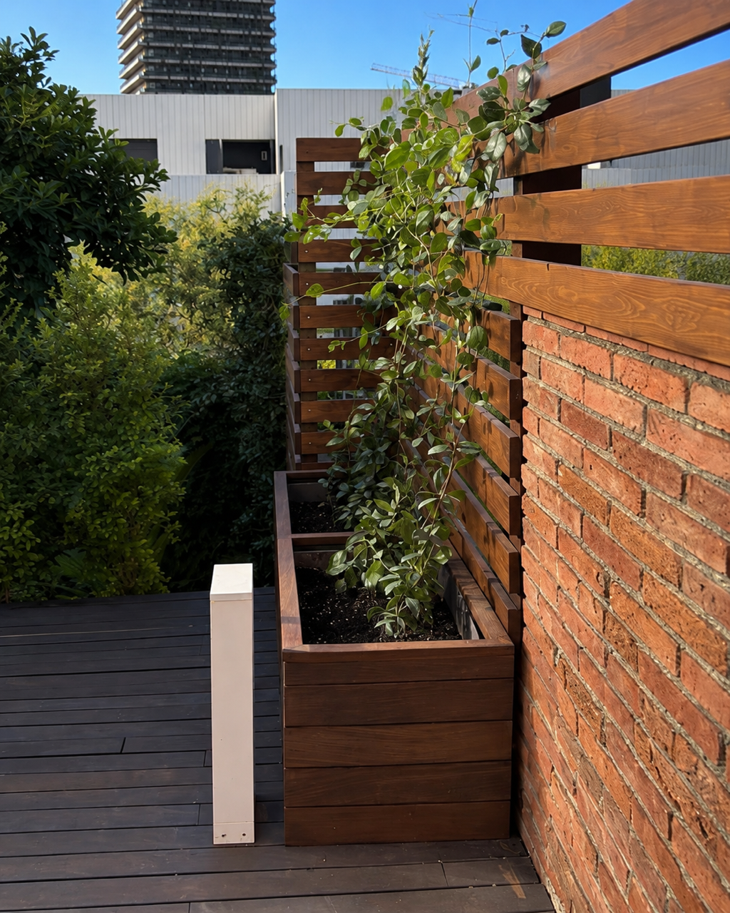 Terraza en madera tratada para exterior