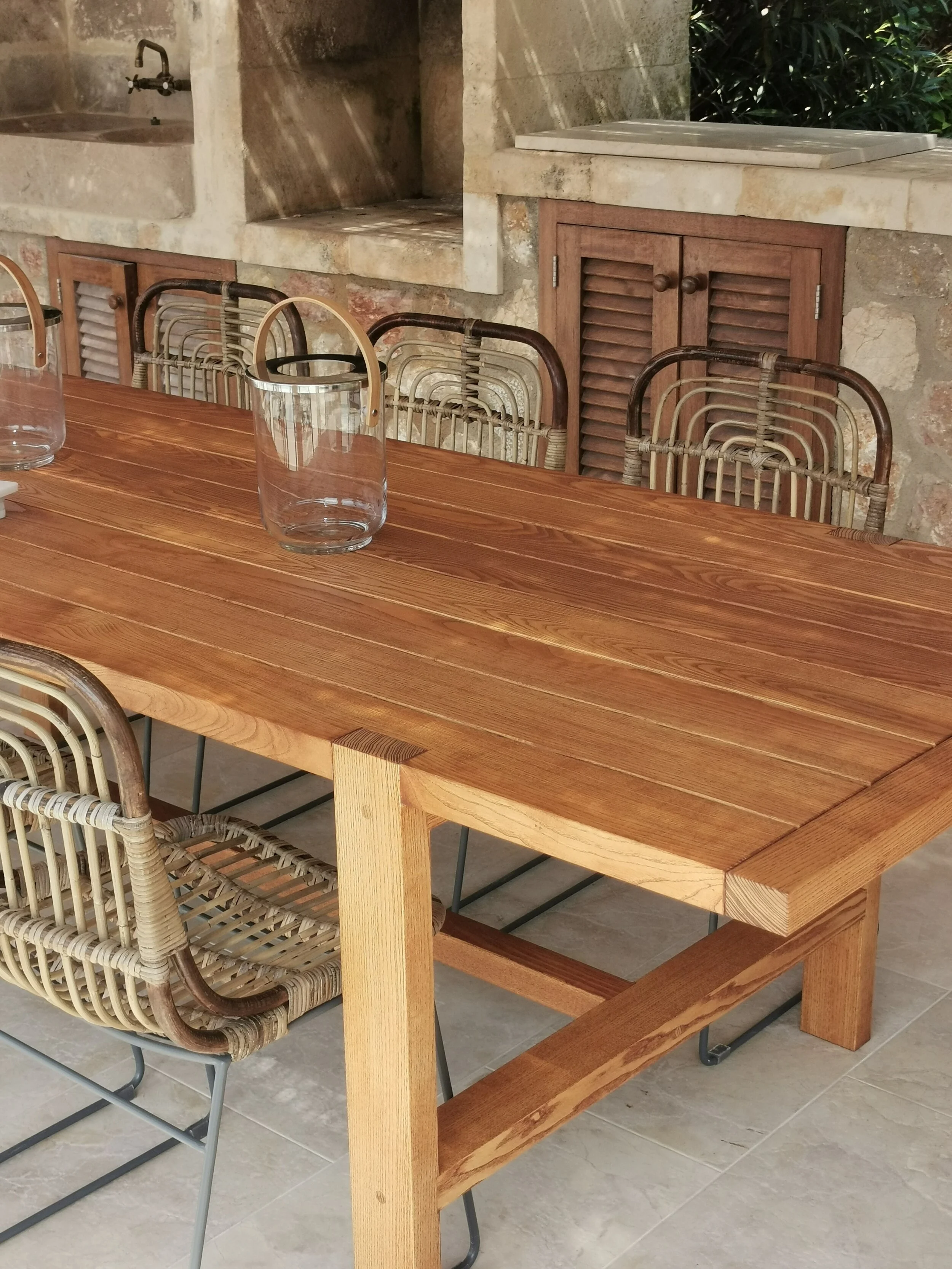 mesa-madera-exterior-otylu