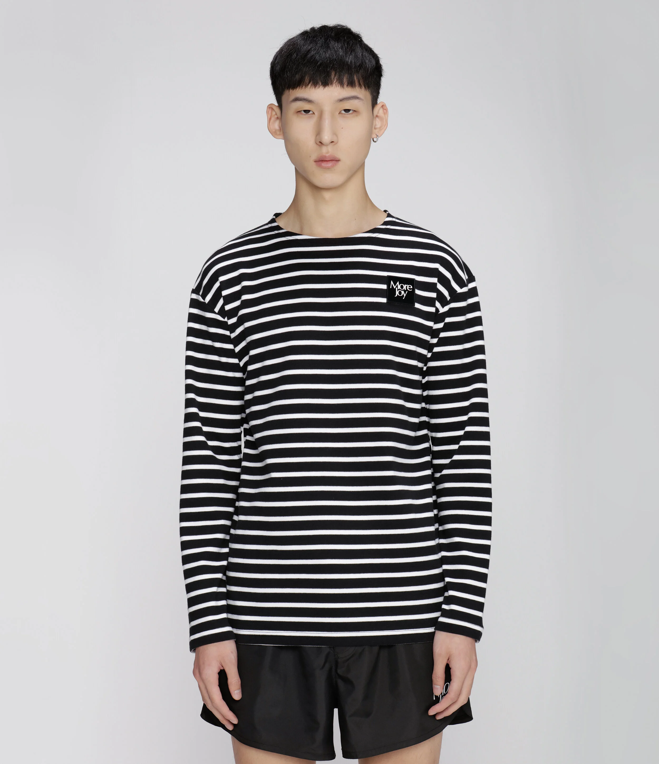 Breton_Black.JPG