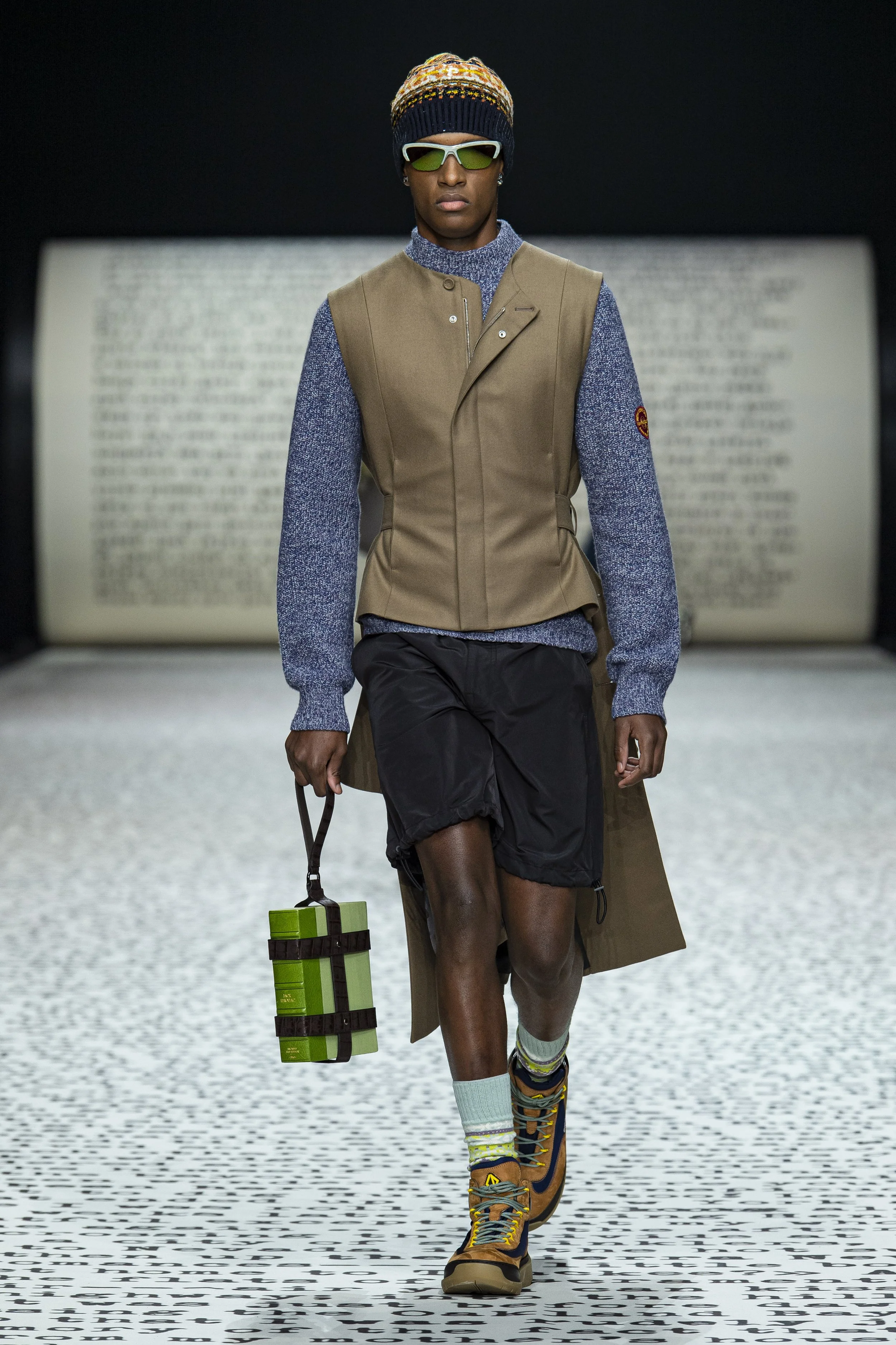 DIOR_MEN_FALL_2022_LOOK_2.JPG
