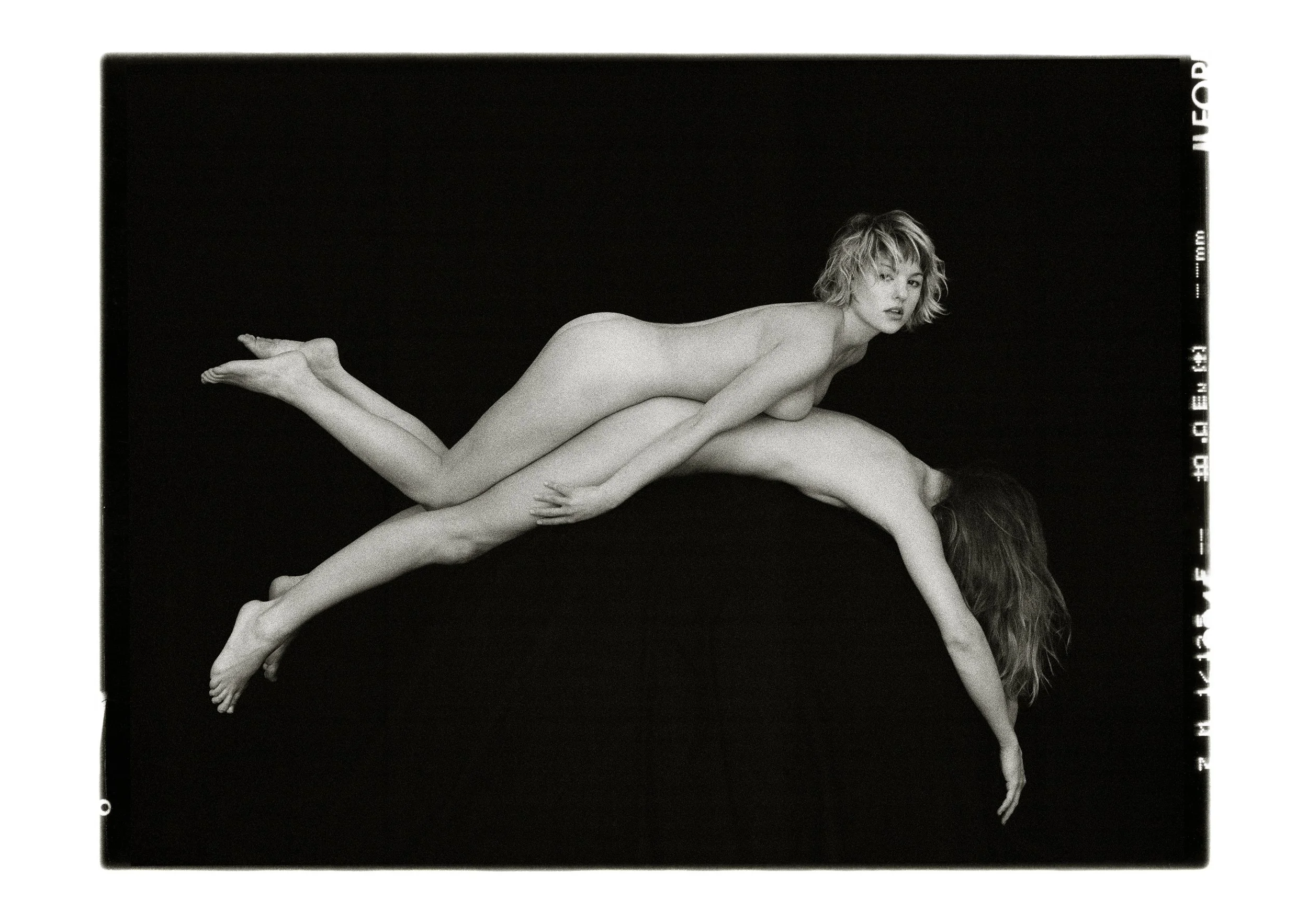 SAINT LAURENT RIVE DROITE_BOB_CARLOS_CLARKE_07_HR.jpg