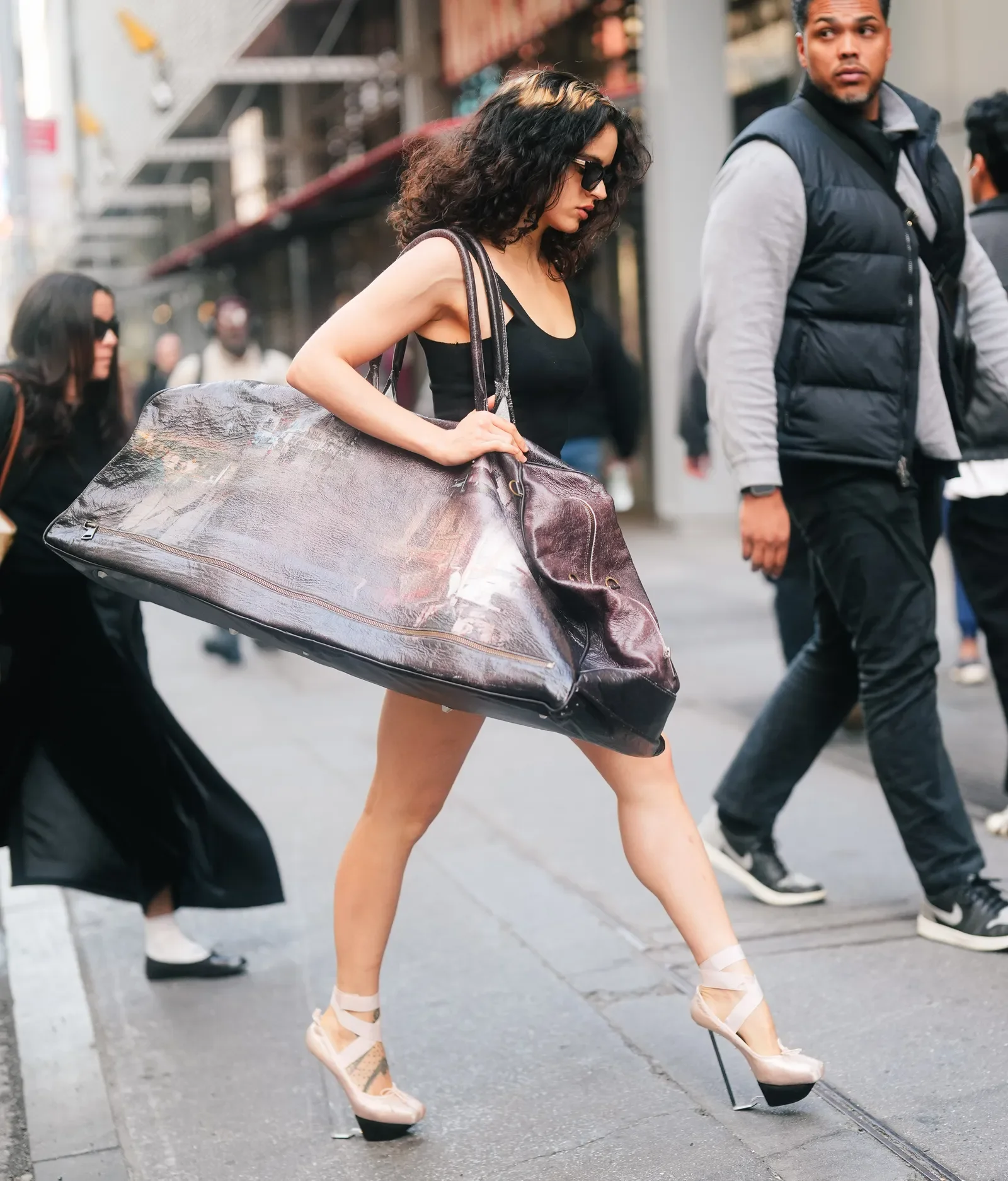 Dana Toder on creating Rosalía’s metre-long bag.