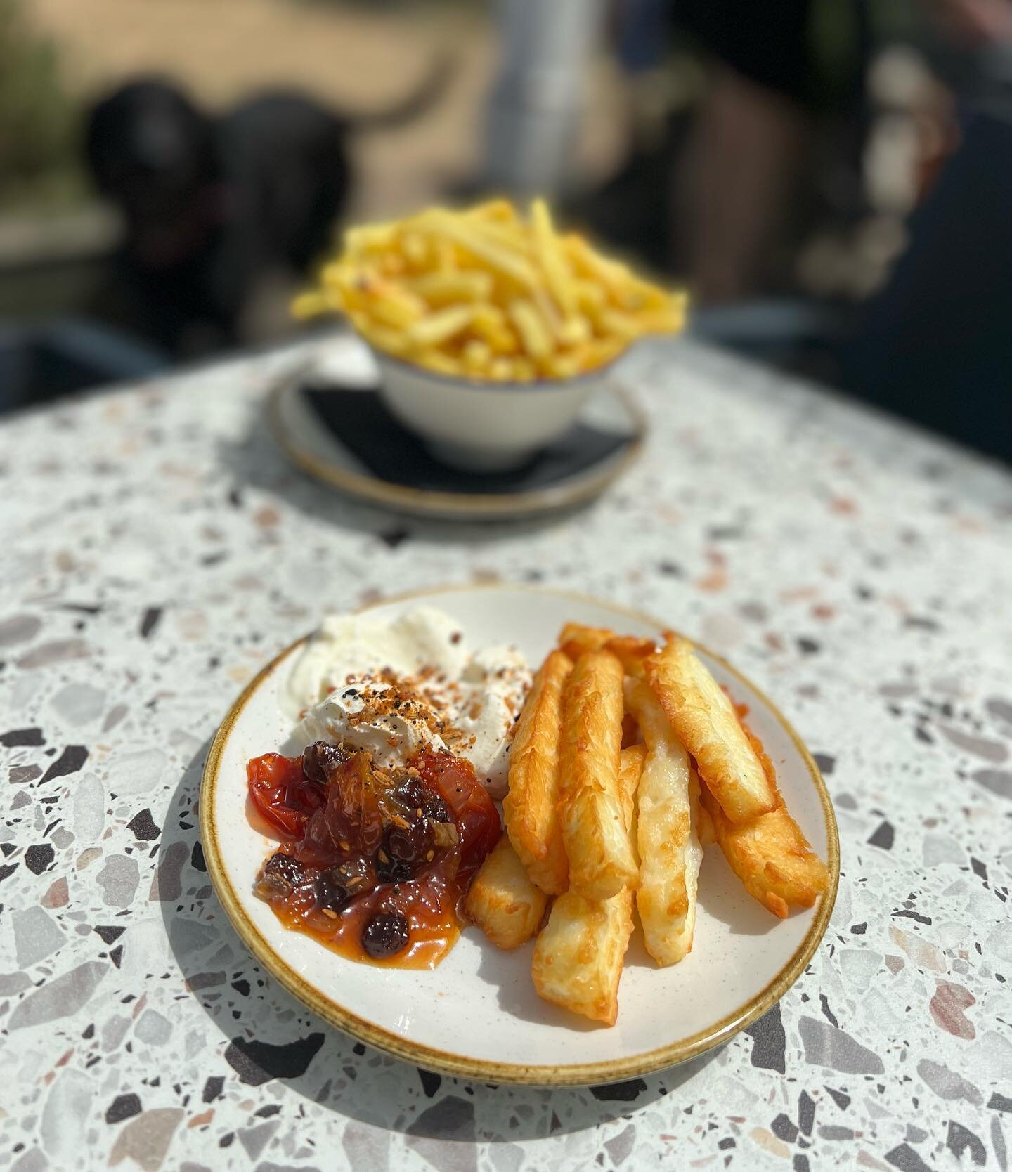 Peckish?  When you just fancy a little something&hellip;.our Crispy Halloumi with Greek yoghurt, dukkah, cherry tomato and current chutney is MOREISH and these squeaky, crispy fingers of deliciousness will hit your peckish spot! 

Today we opted for 