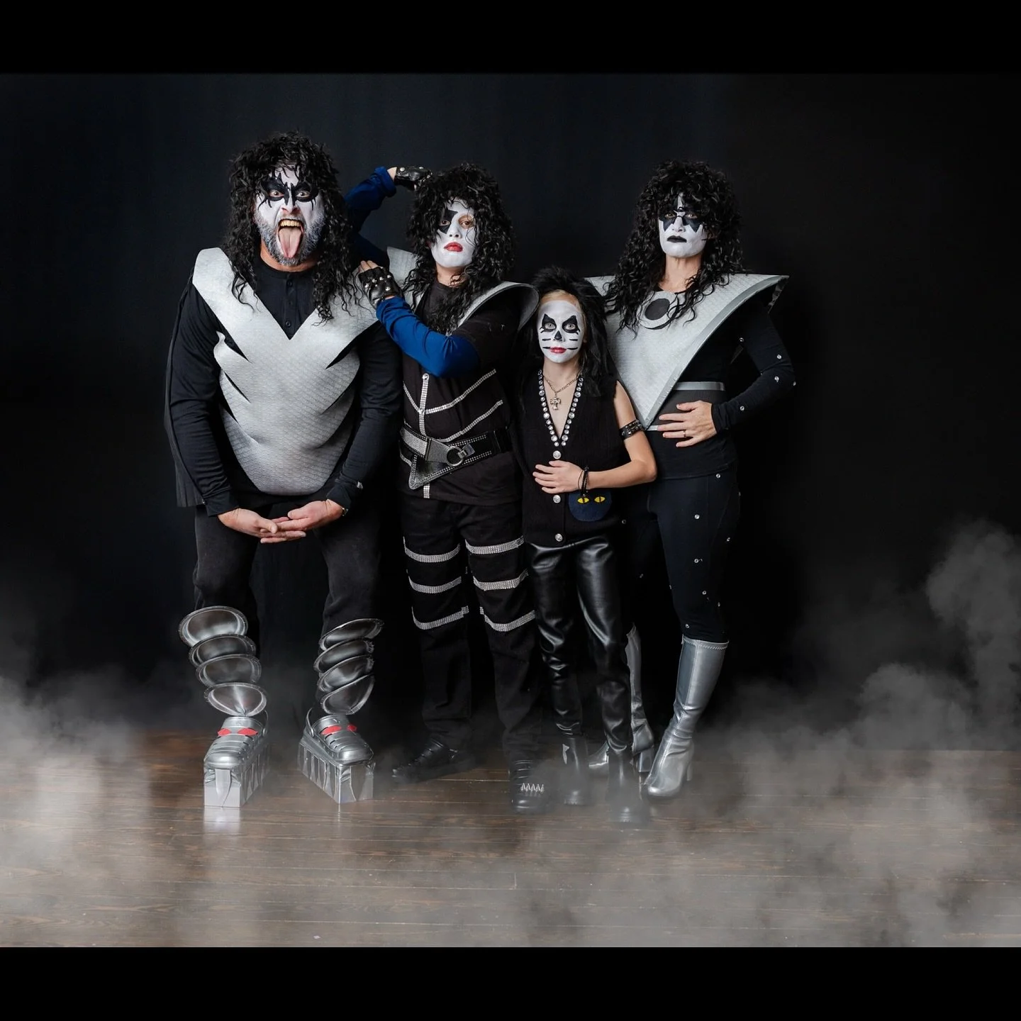 KISS made its Halloween debut at our block party this Friday. It was down to the wire getting our costumes together, but we did it. Every year feels better than the last. I&rsquo;m so grateful that everyone is willing to do a group costume still. #ro