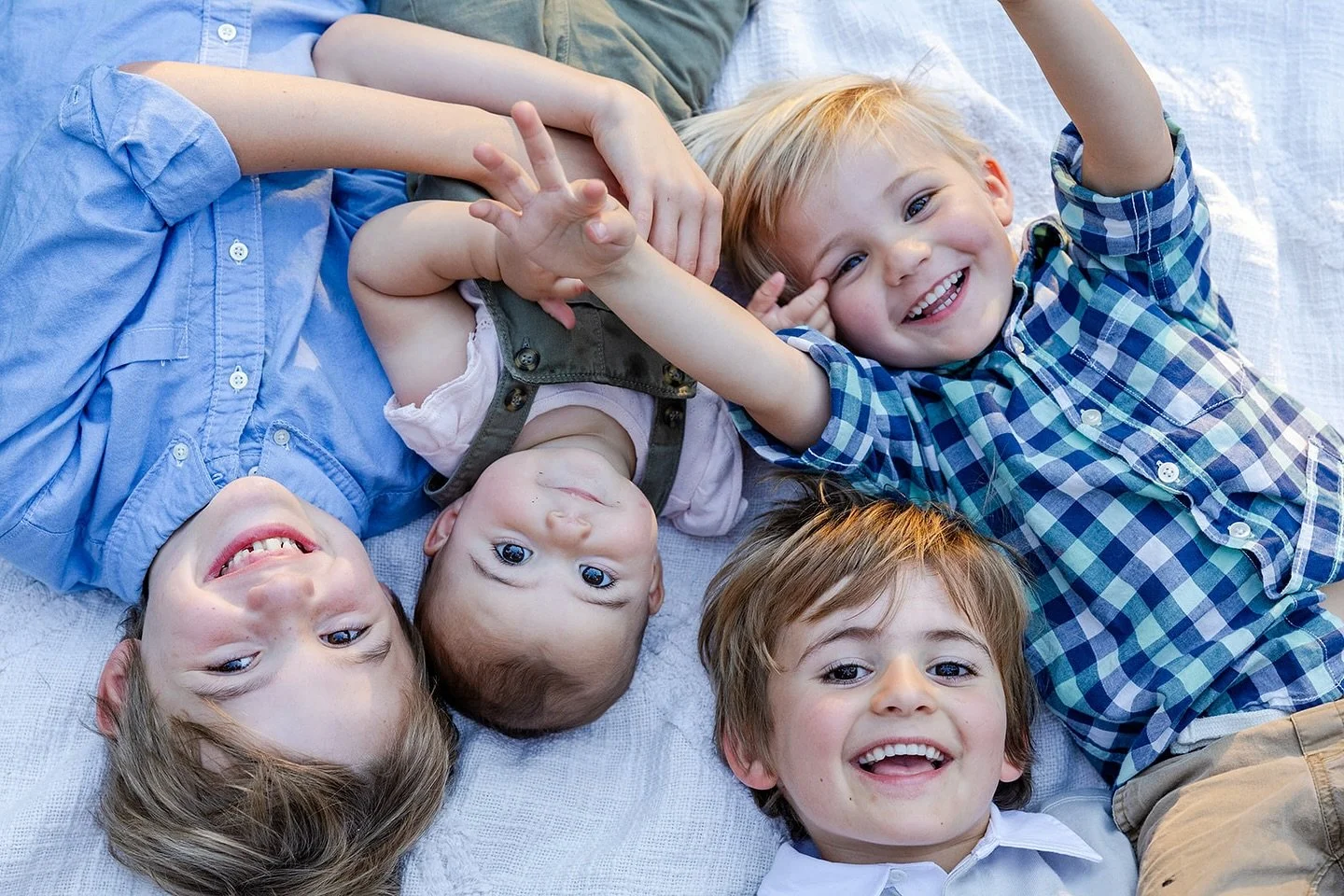 I loved attempting to photograph this silly sibling bunch a few weeks ago and seeing them and their parents for the weekend. We miss you in St. Louis ❤️