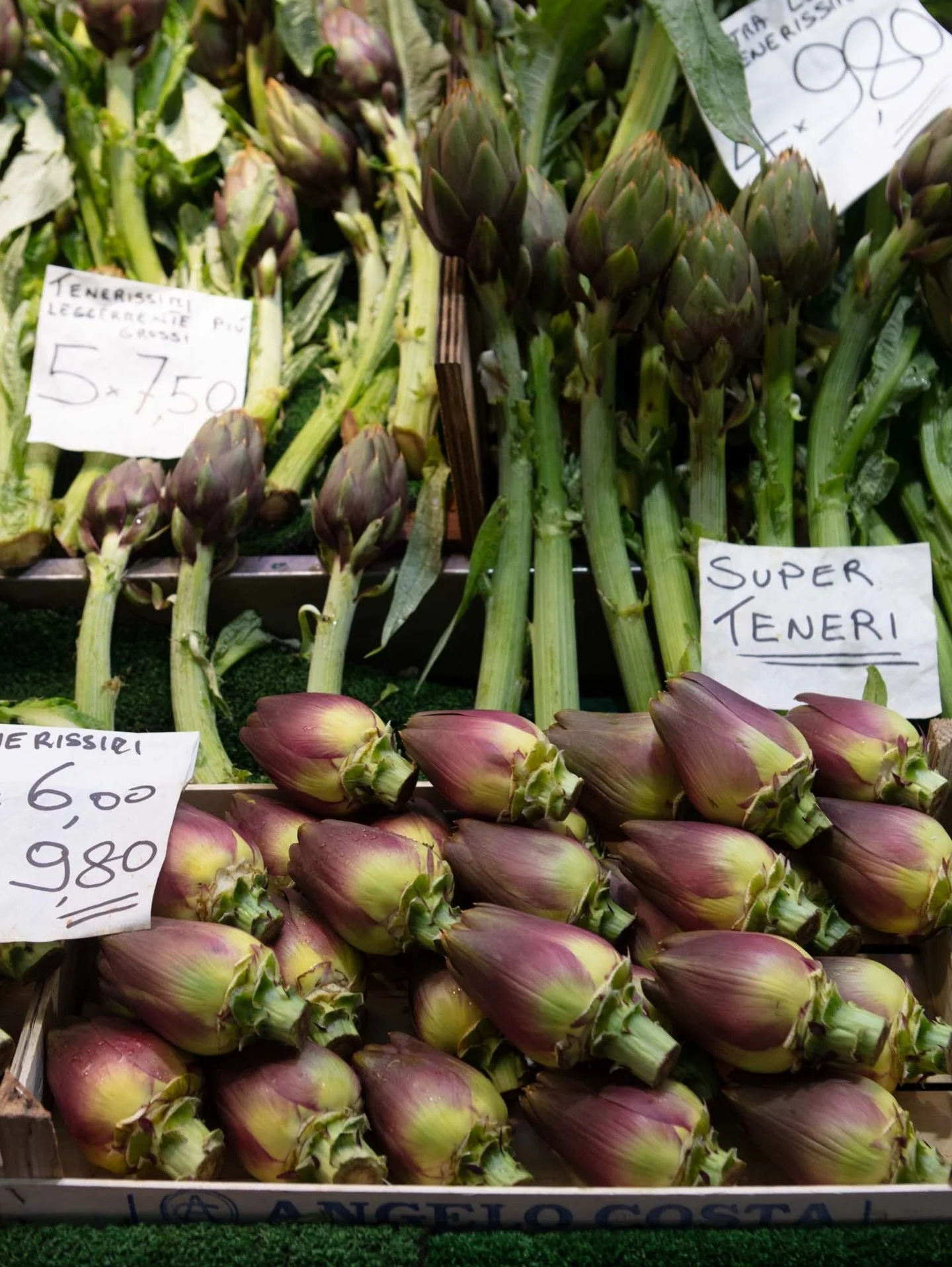 Artichokes intimidated me for years. Turns out I had nothing to fear, and neither do you.

I wrote a guide on how to choose, clean, and actually use them in your kitchen.

It&rsquo;s up on Substack today.  Link in bio, or comment &ldquo;link&rdquo; b