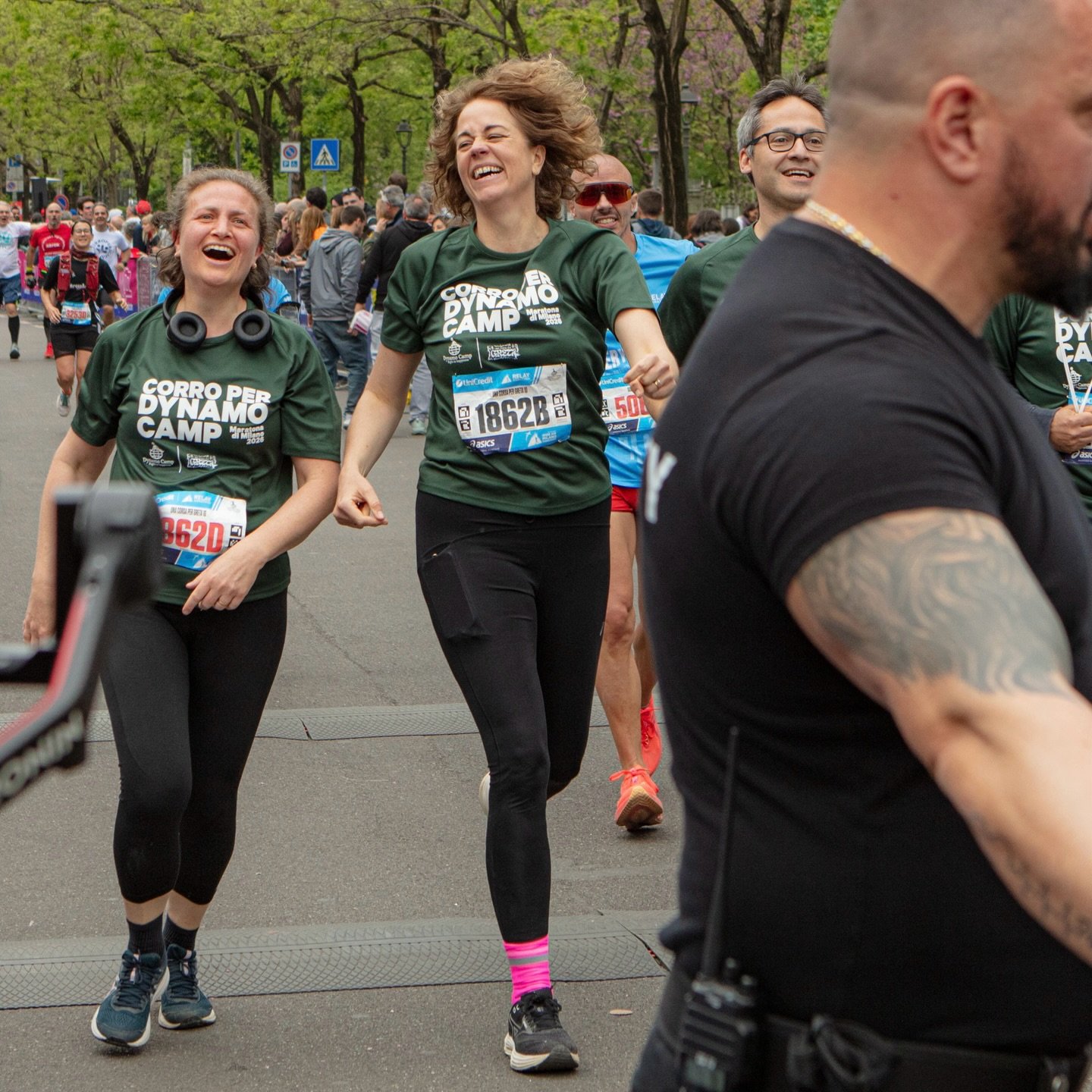 We ran. We ran for Gretuzzi. We ran for Dynamo Camp. Around us, thousands of others ran for thousands of other reasons. For other charities, for fun, for their clubs, for a personal challenge. Some pushed wheelchairs so a loved one who couldn&rsquo;t