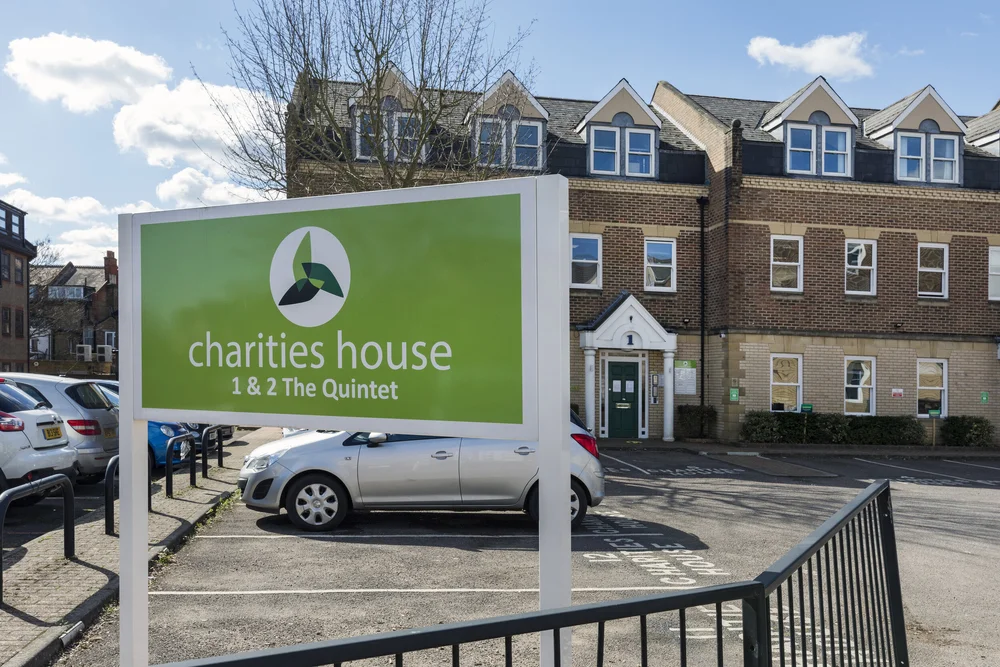 Charity Shops In Walton On Thames