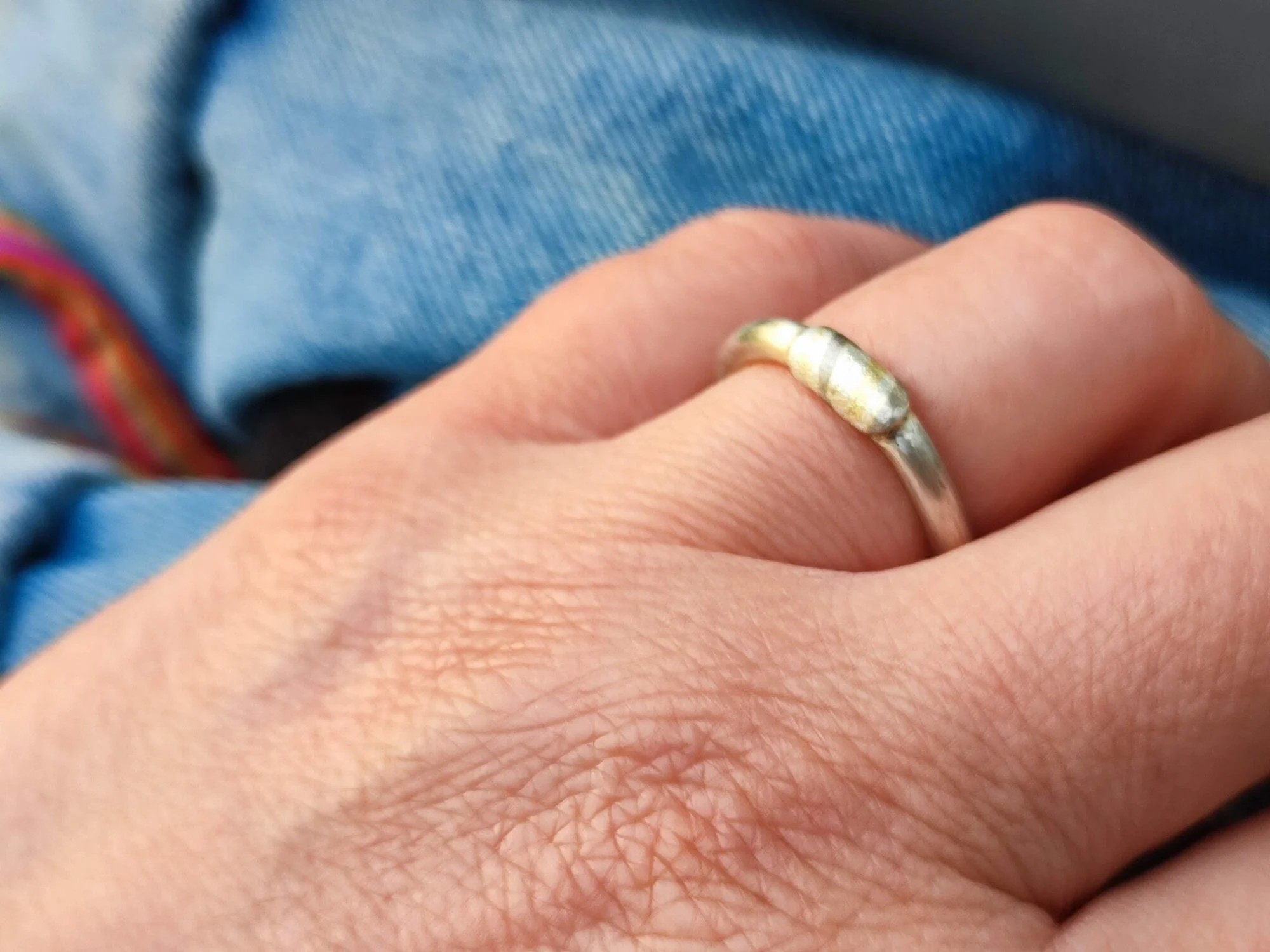 Ring schmal Mokume auf Silber 20230421-005kl.jpg