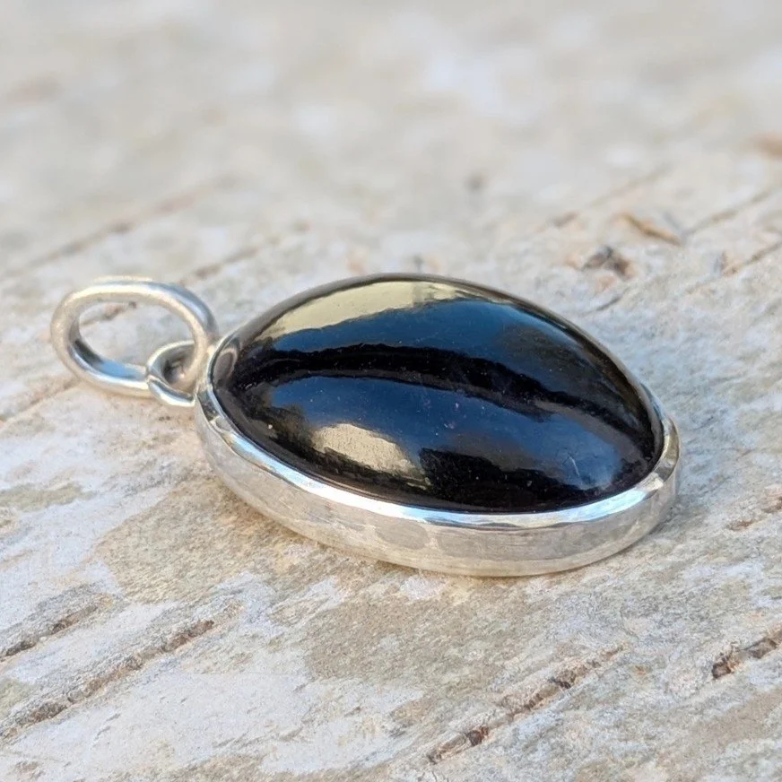 Amethyst großer eleganter Anhänger oval 4.jpg