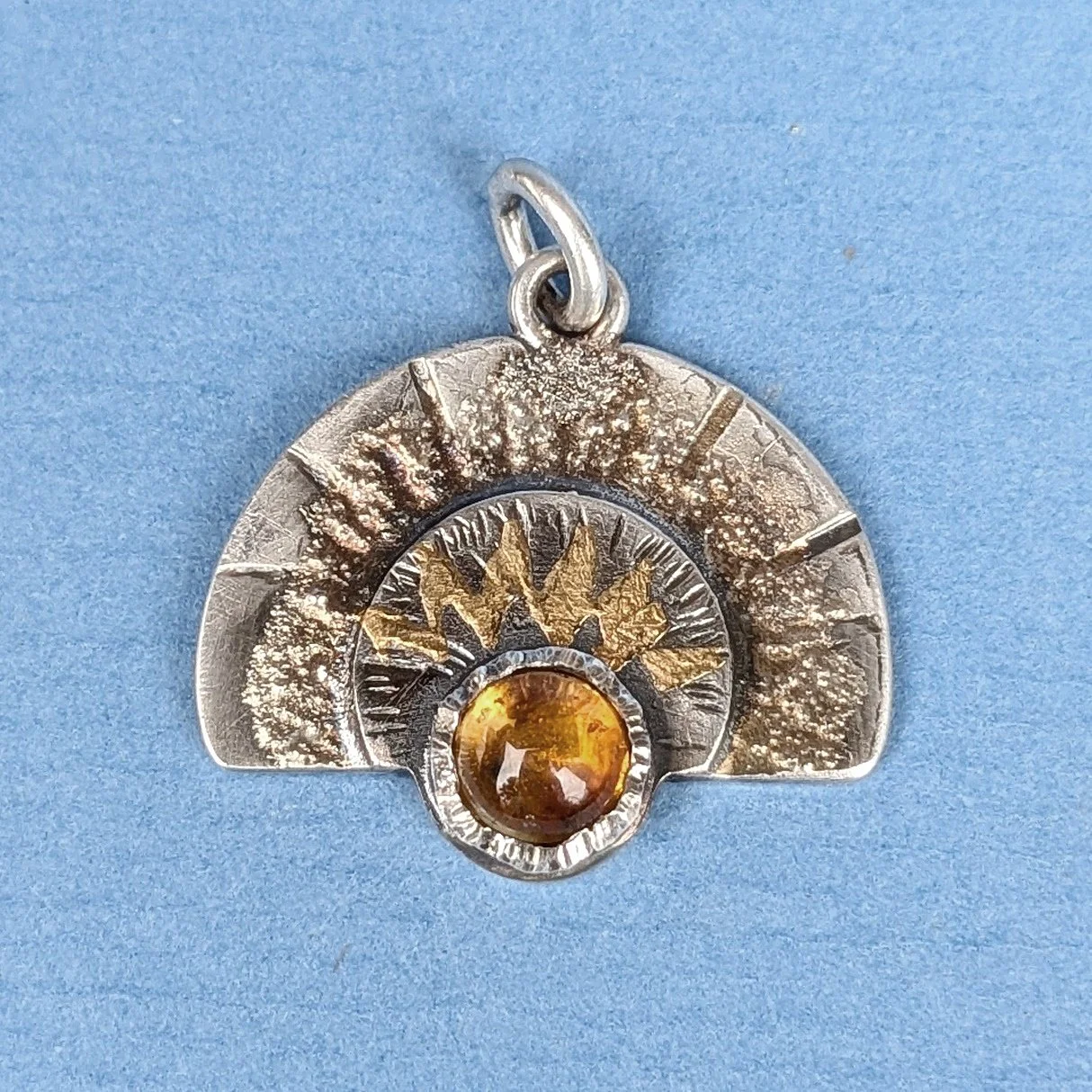 Kettenanhaenger Sonnenaufgang Citrin Gold auf Silber Vorderseite.jpg