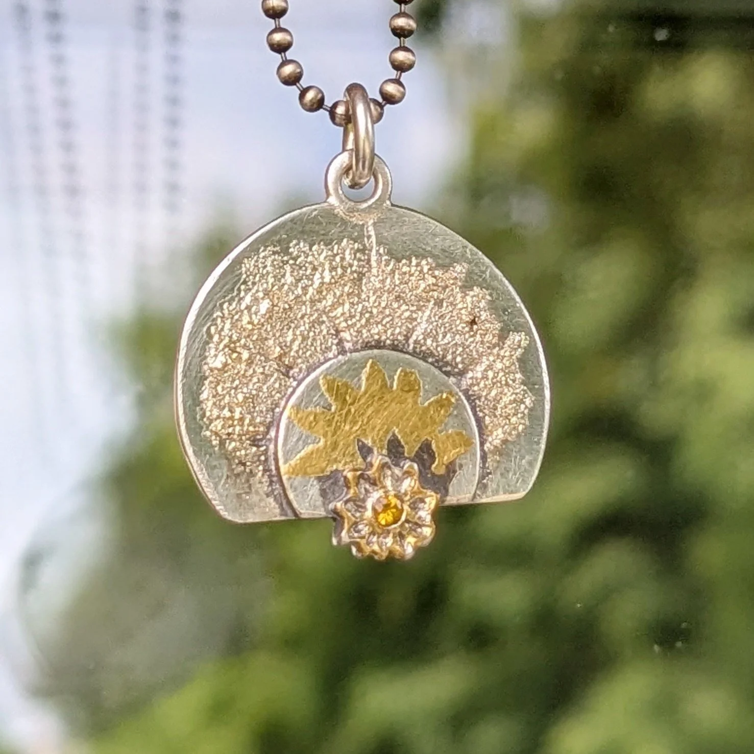 Kettenanhaenger Sonnenaufgang Saphir Gold auf Silber rise and shine.jpg