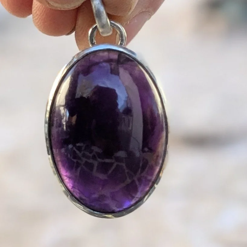 Amethyst großer eleganter Anhänger oval (1).jpg