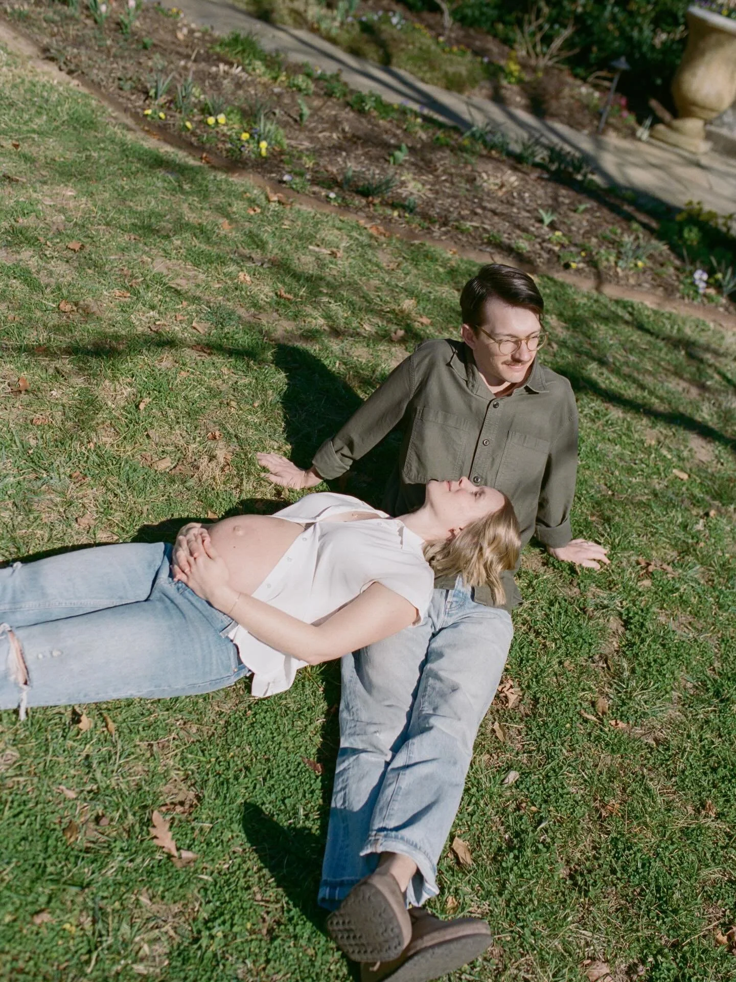 Liz, Mitch &amp; new baby girl on film ❣️❣️❣️couldn&rsquo;t adore these THREE more!!!