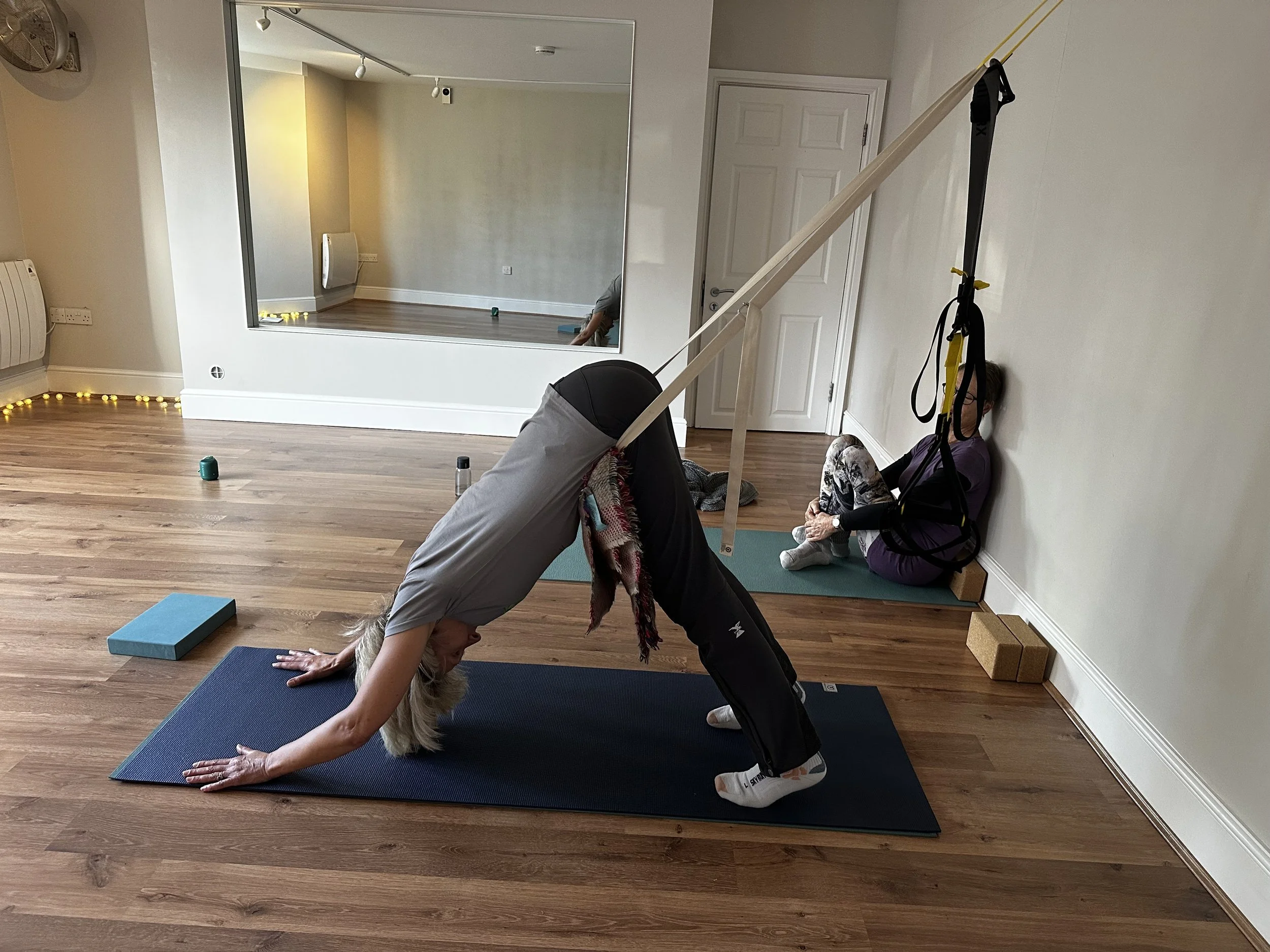 Find your Joy in      Downward Dog      Workshop £25