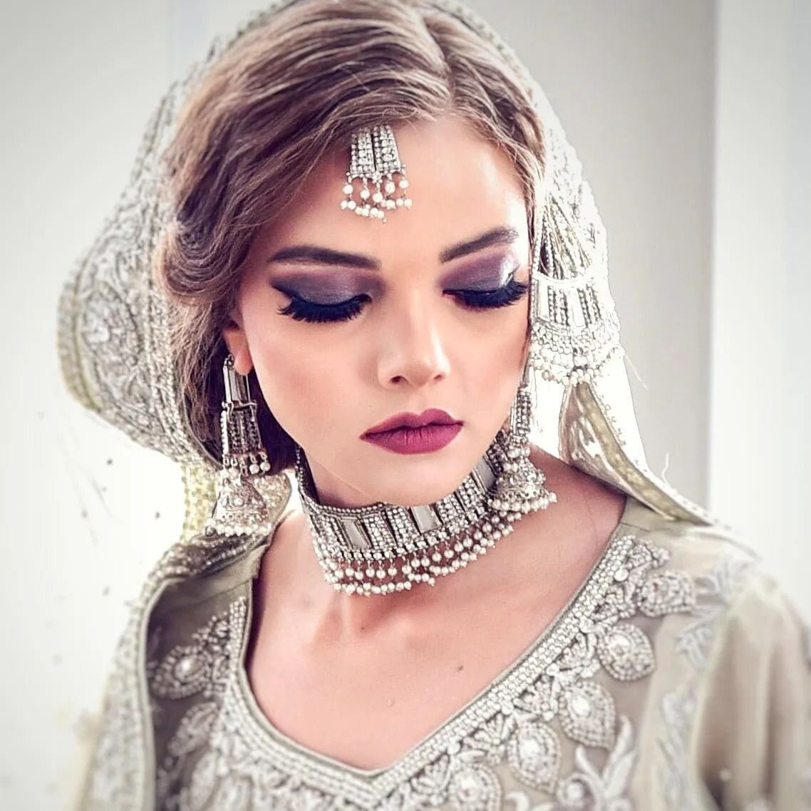 BOOKING BRIDAL AND PARTY HAIR AND MAKEUP FOR 2023! 👰&zwj;♀ call or text 647 365 3855.📱email info@glowgirlbeauty.ca 💄  RECEPTION BRIDAL MAKEUP BY @glowgirlbeauty_mua ❤️ 

🎬  Creative Director @glowgirlbeauty_mua

💄 @glowgirlbeauty_mua 
👗 @bareer